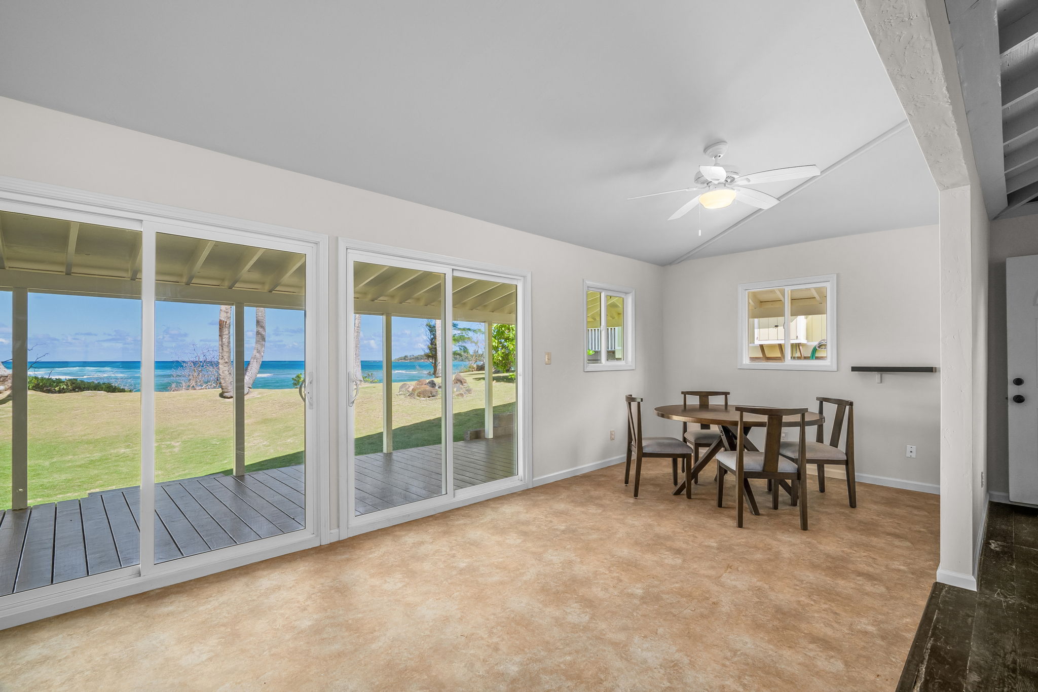 4760 Aliomanu Rd Property Photo 10