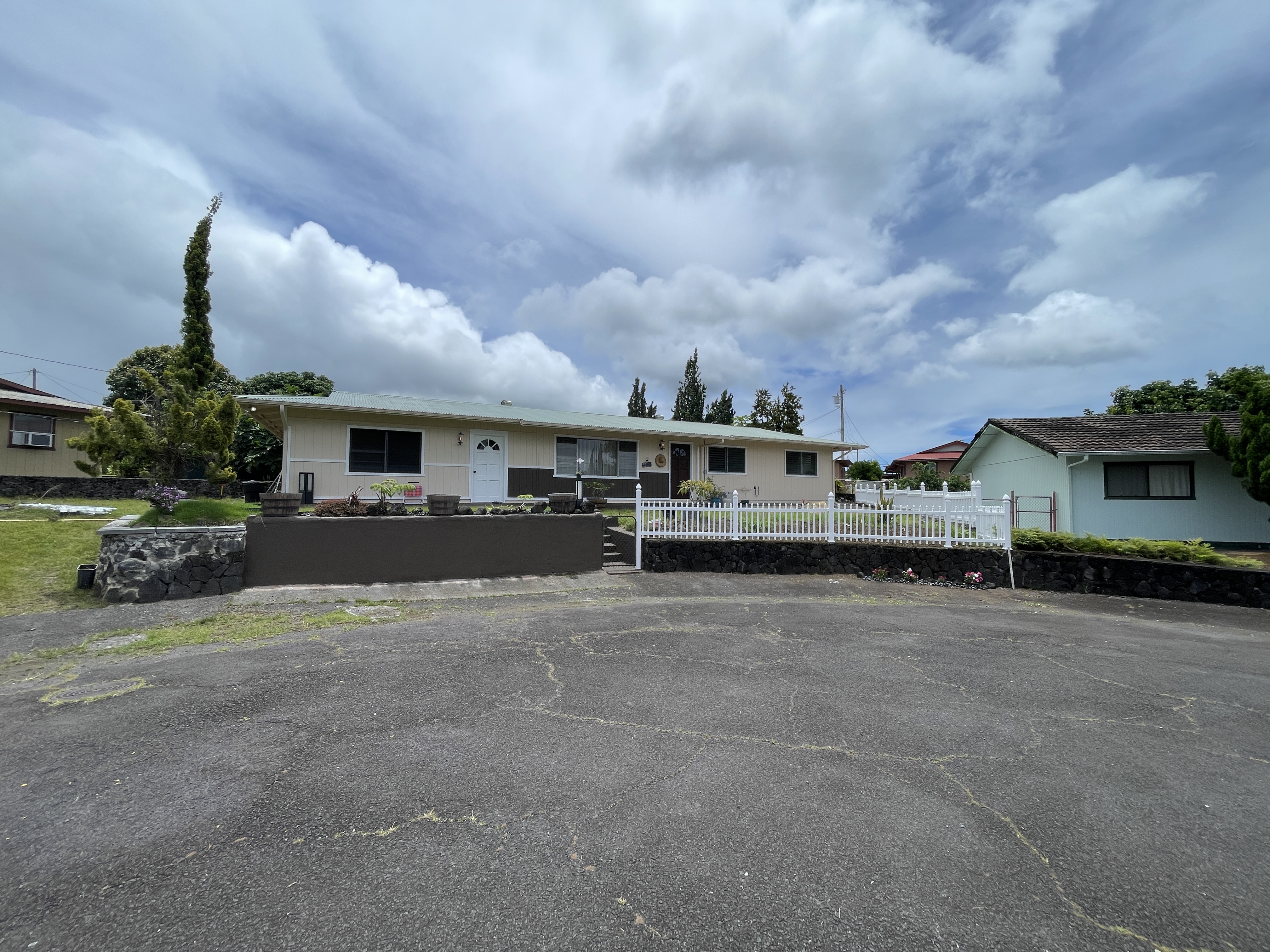 436 Lanikukia Pl Property Photo 23