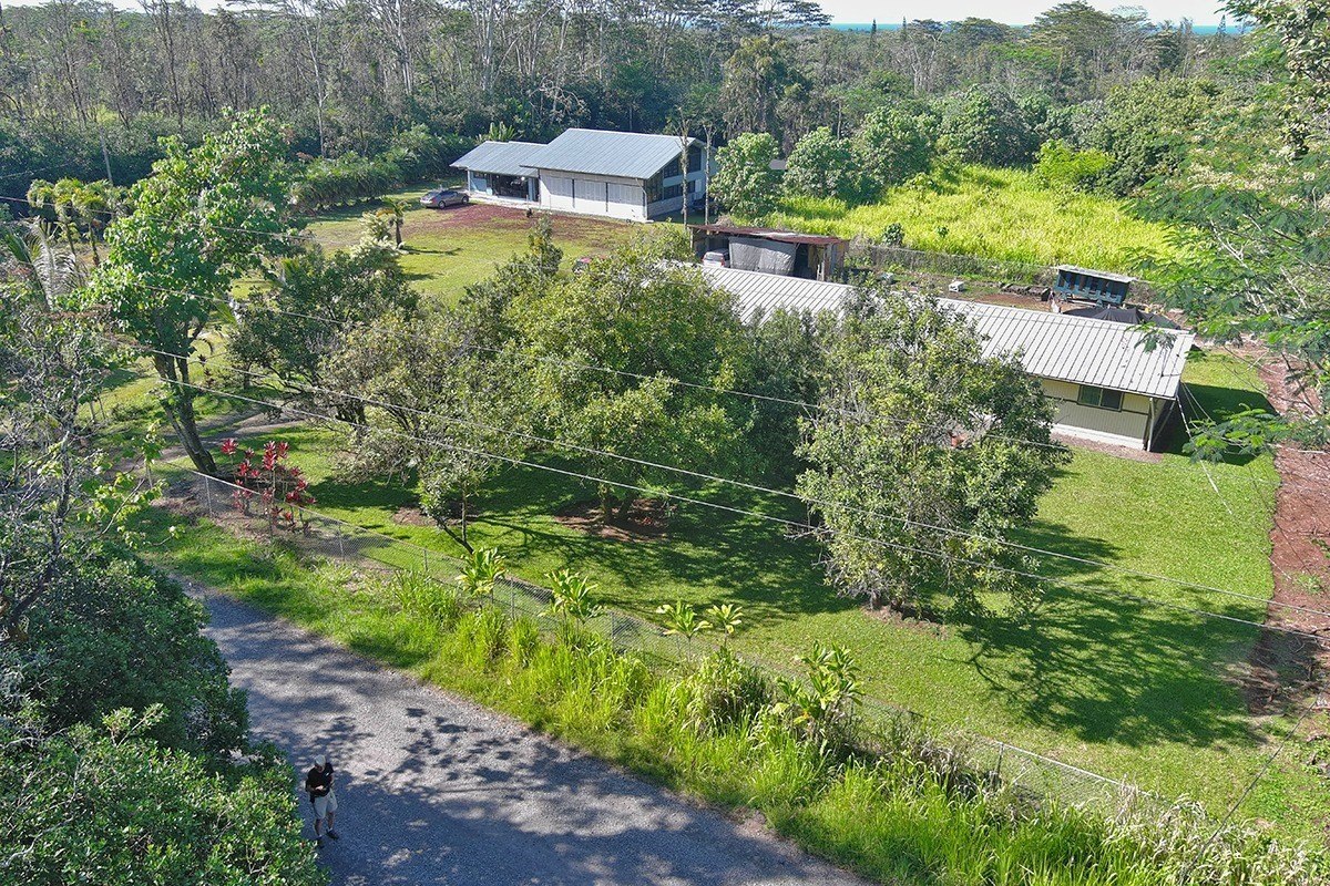 15-1669 21st Ave (mikana) Property Photo 1
