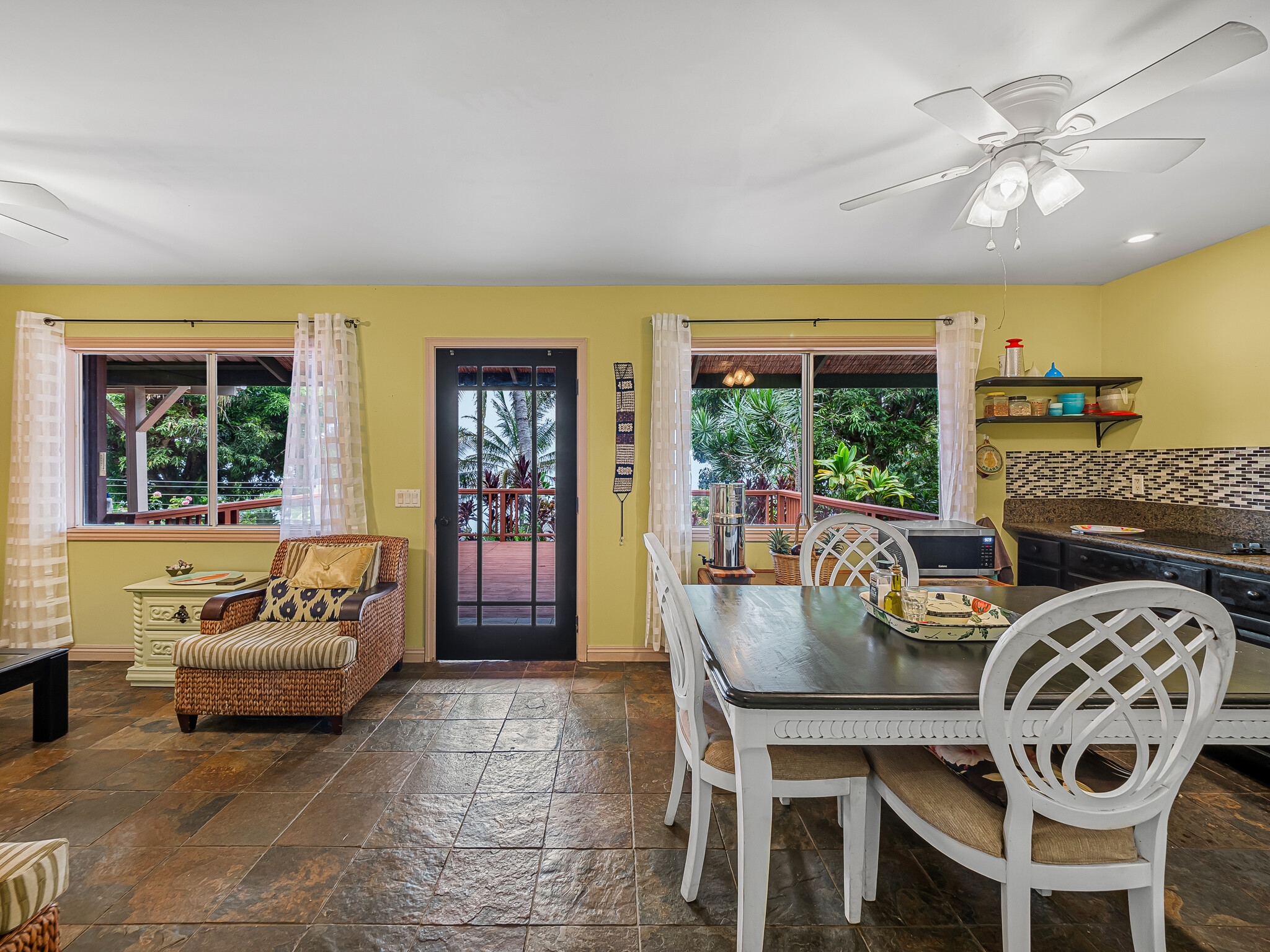 87-493 Kaohe Mauka Rd Property Photo 3