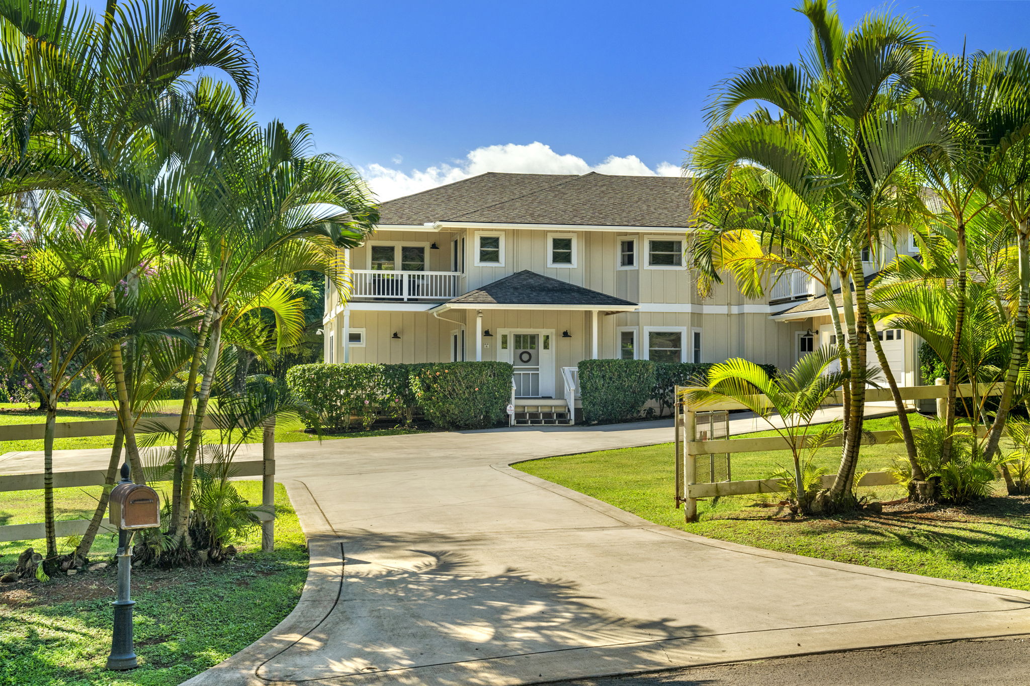 7761 Koolau Rd 2 Property Photo 1