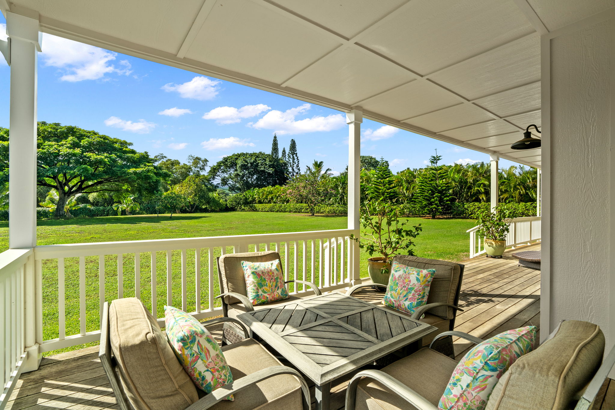 7761 Koolau Rd 2 Property Photo 16