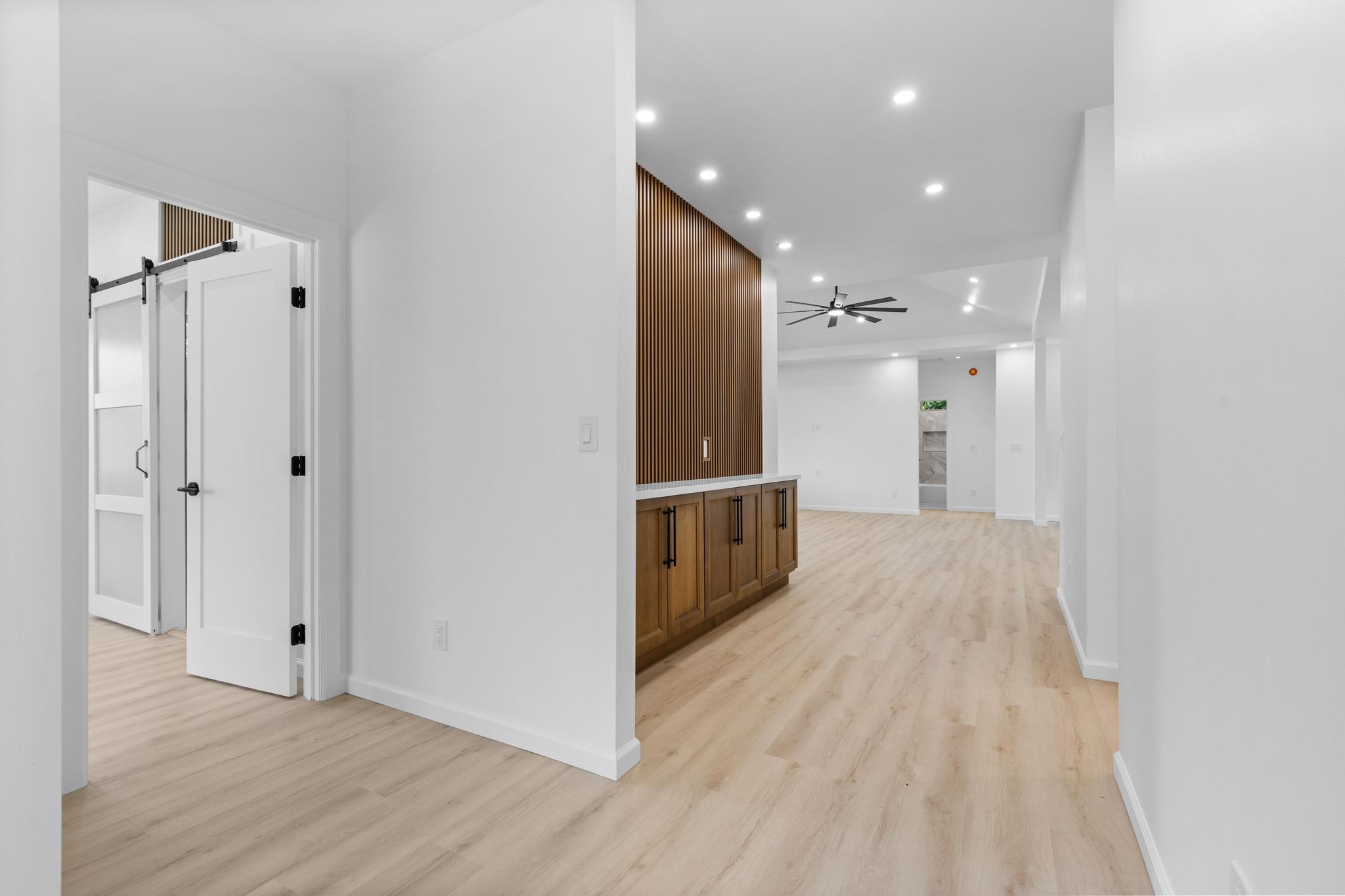 935 Kaumana Dr Property Photo 11