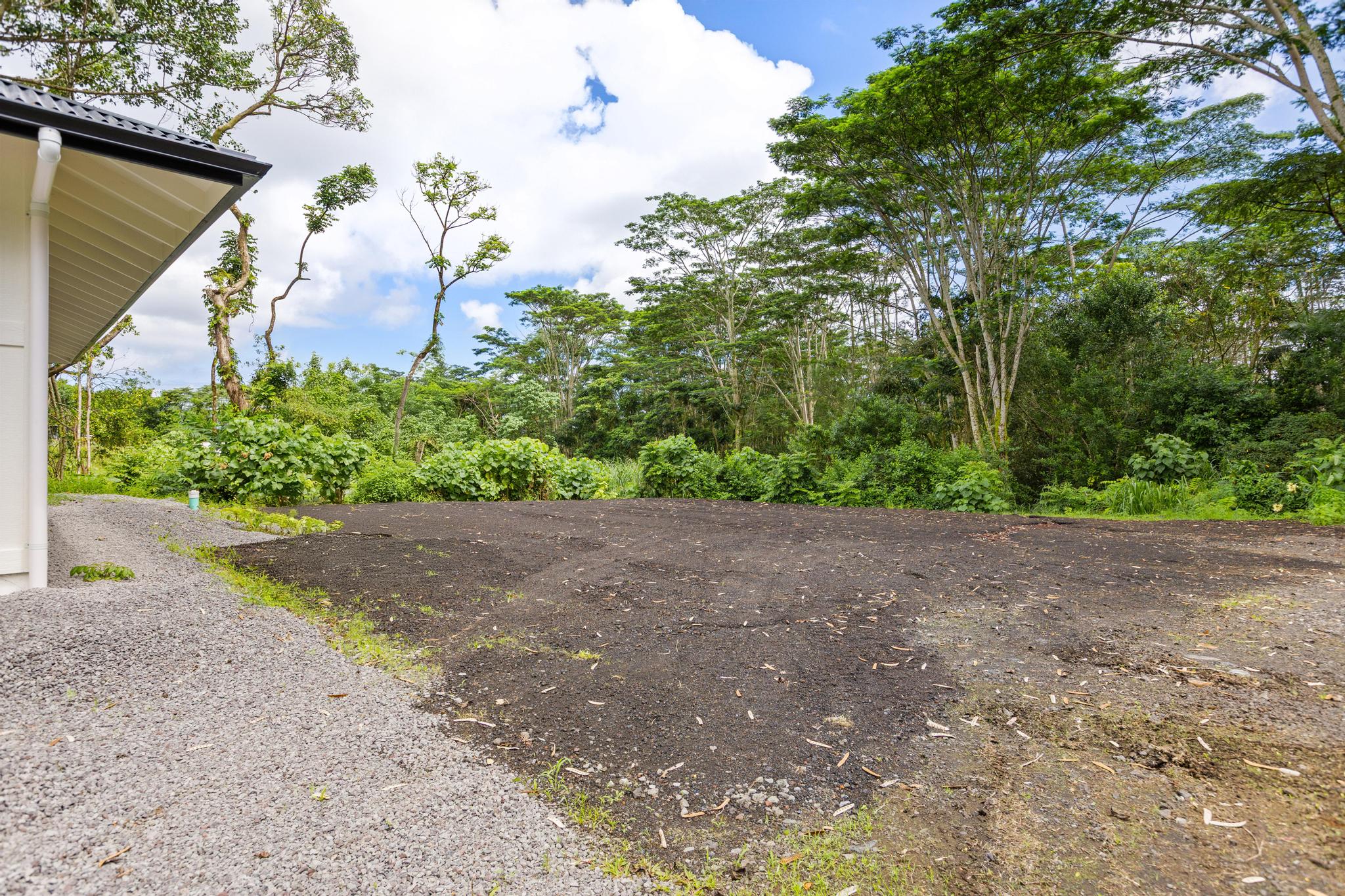 935 Kaumana Dr Property Photo 29