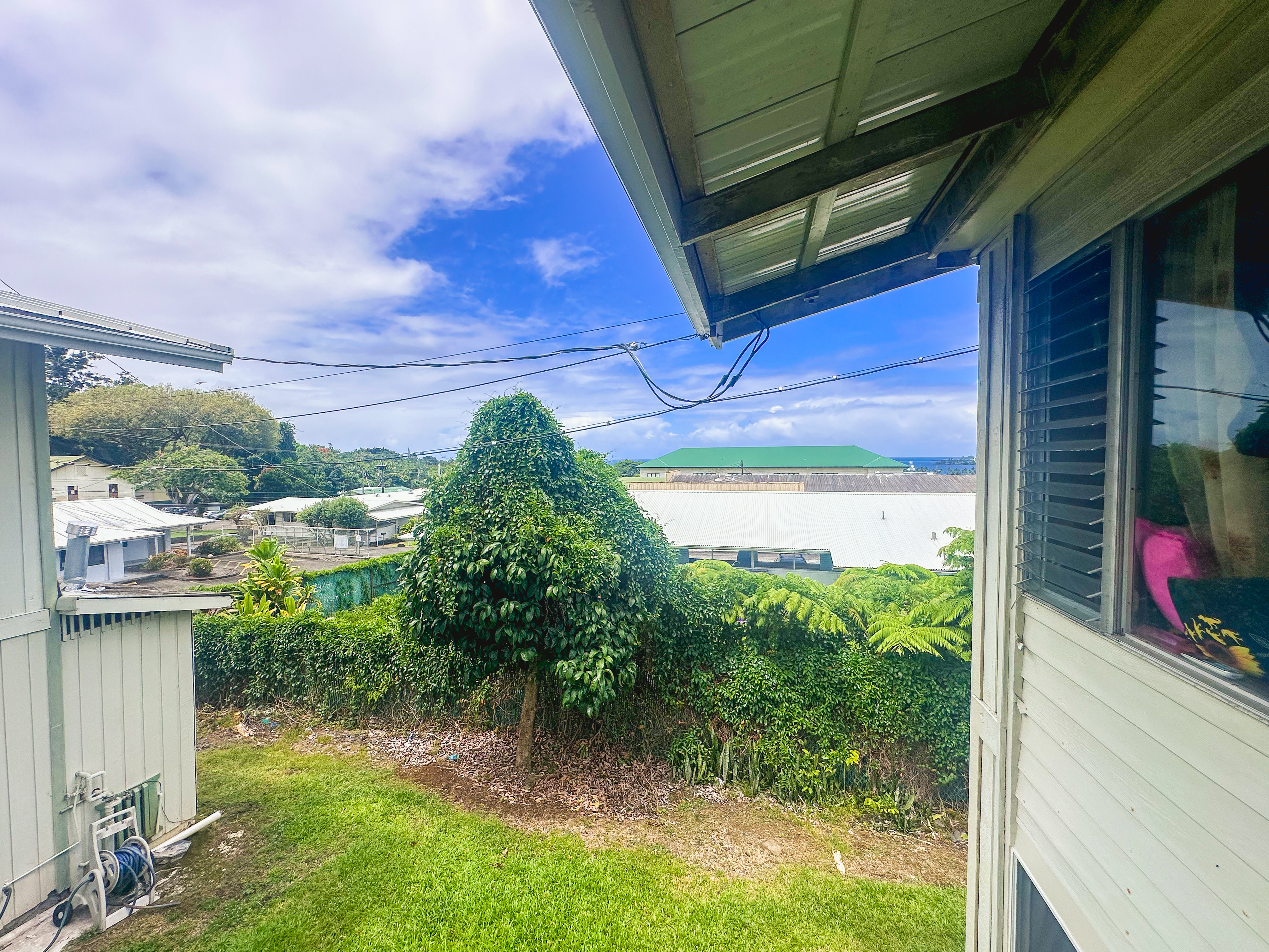 485 Waianuenue Ave D-219 Property Photo 2