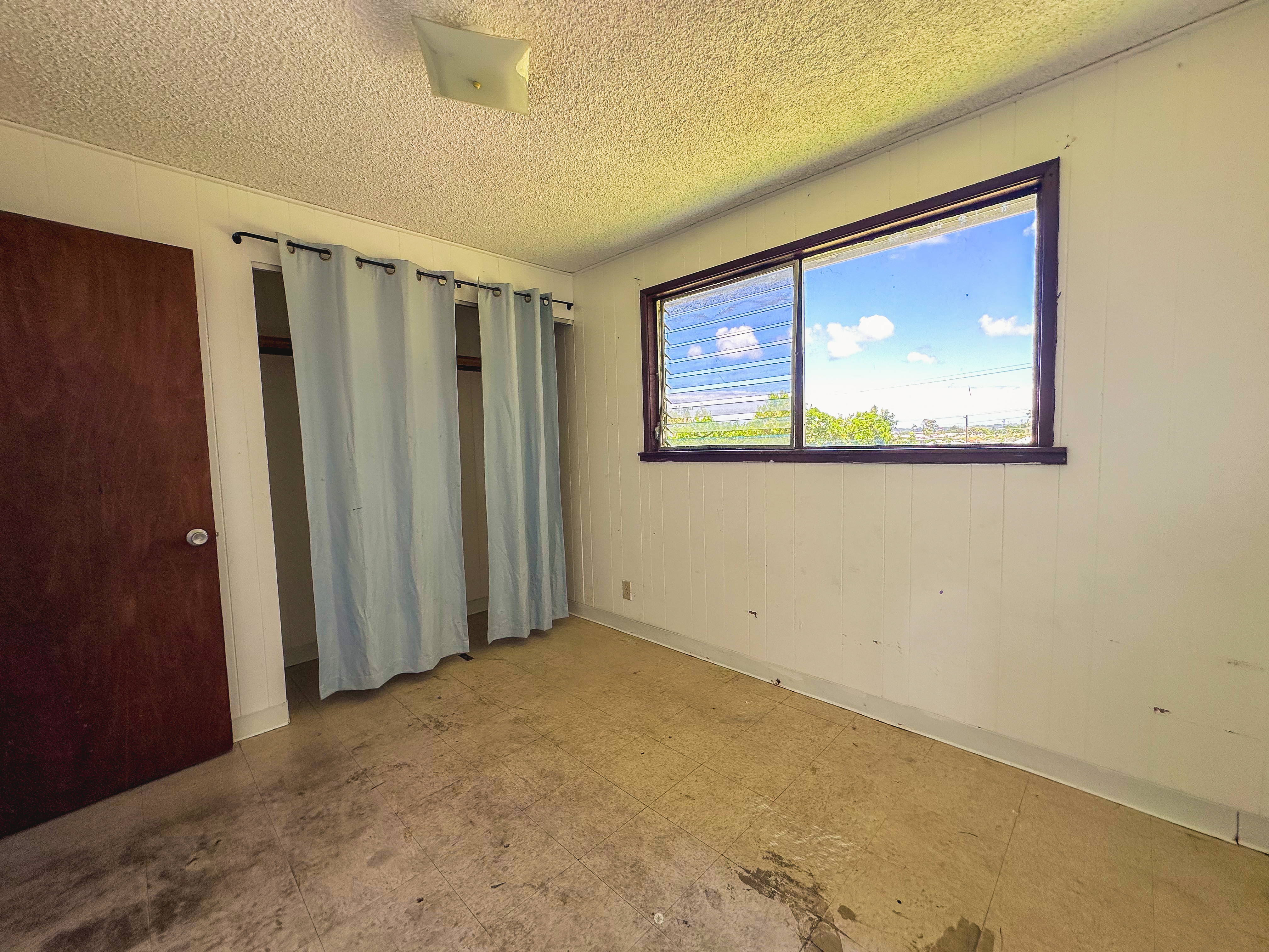 485 Waianuenue Ave D-219 Property Photo 12