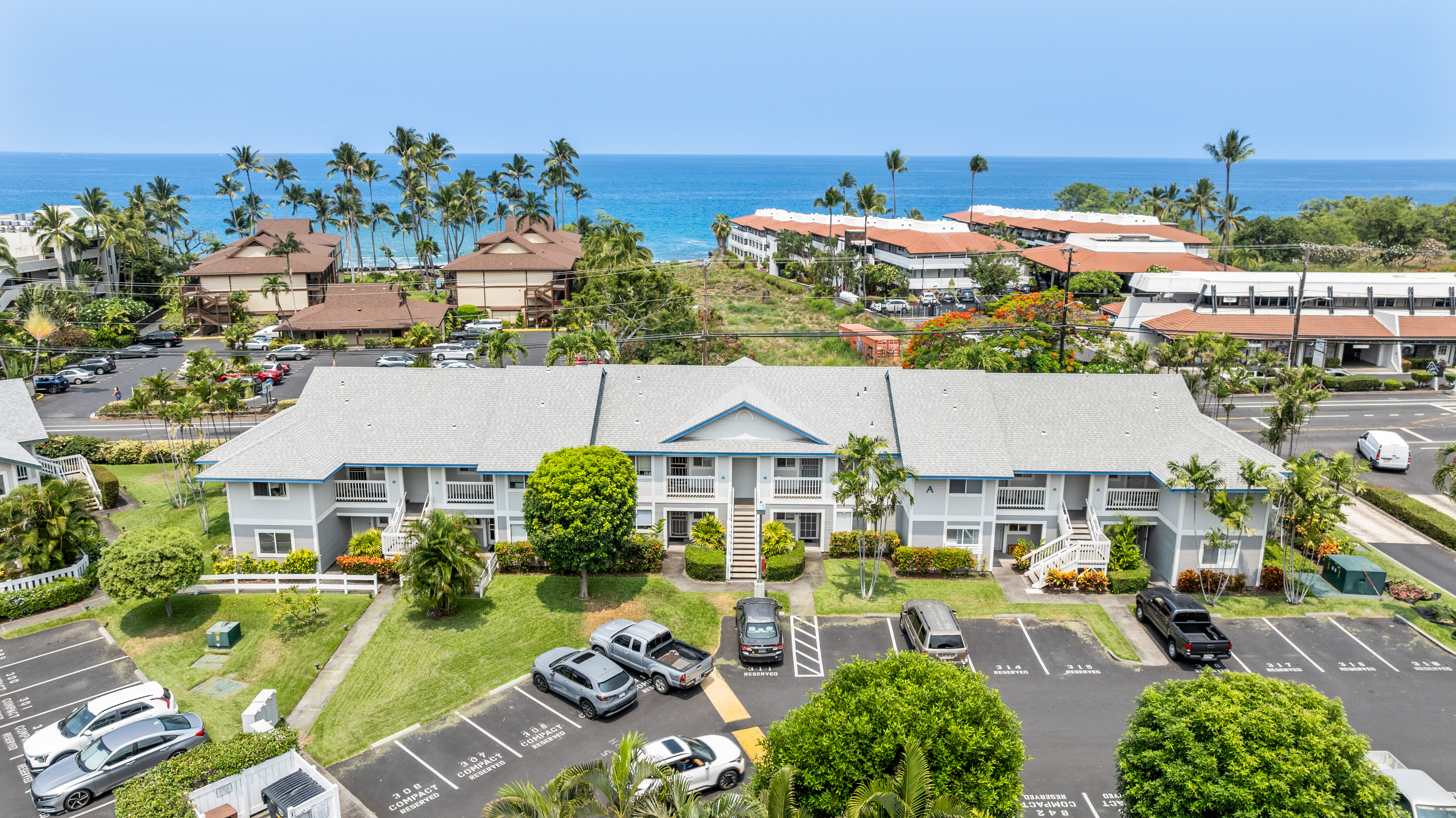 75-6081 Alii Dr A204 Property Photo 27