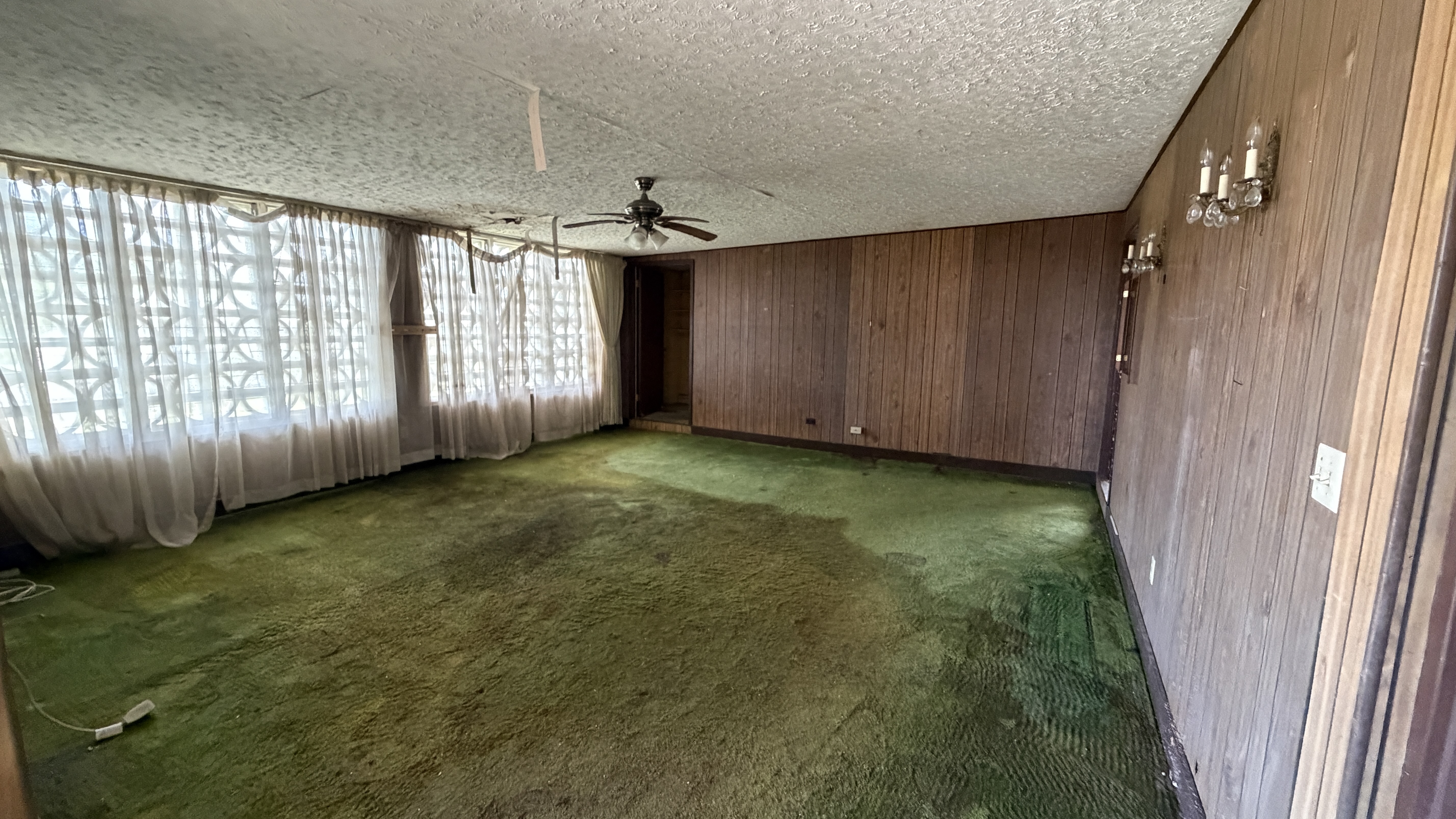96-1160 Kamani St Property Photo 5