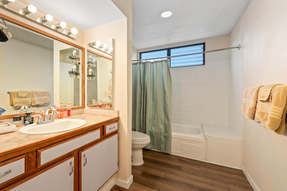 75-5669 Kuakini Highway 5101 Property Photo 8