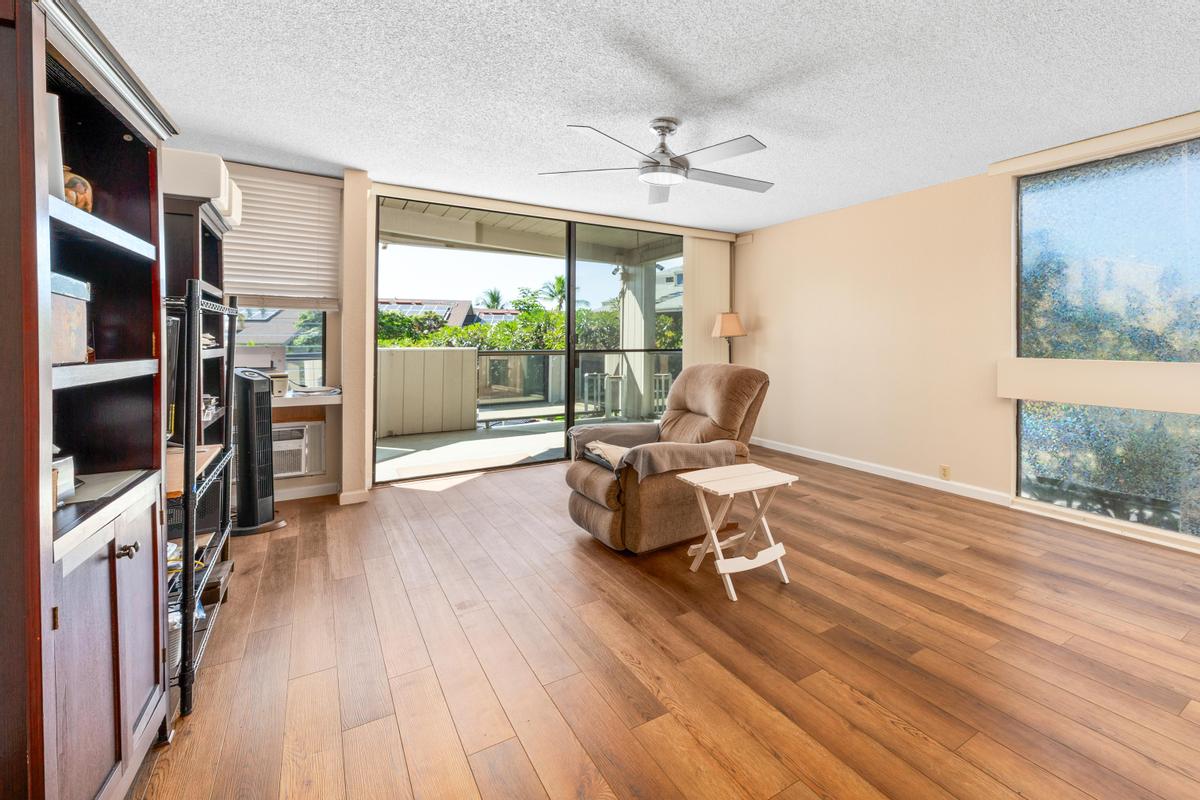 75-5669 Kuakini Highway 5101 Property Photo 15
