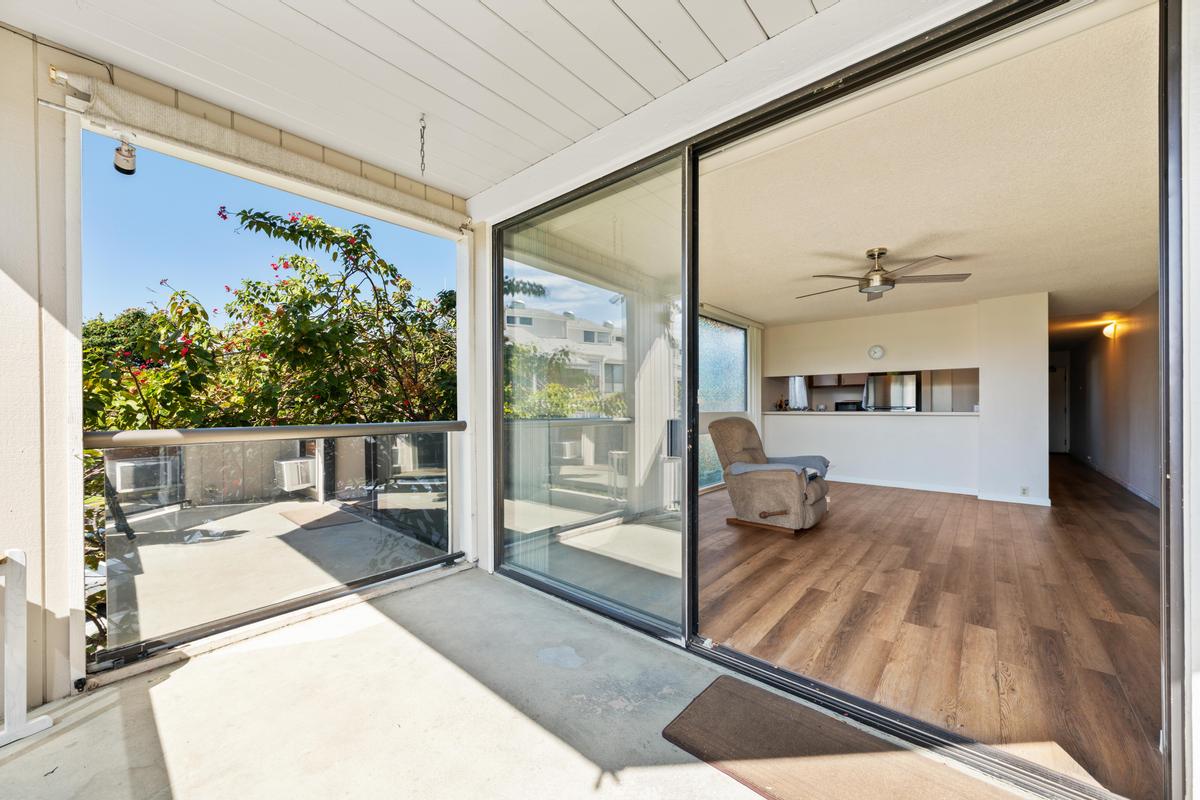 75-5669 Kuakini Highway 5101 Property Photo 21