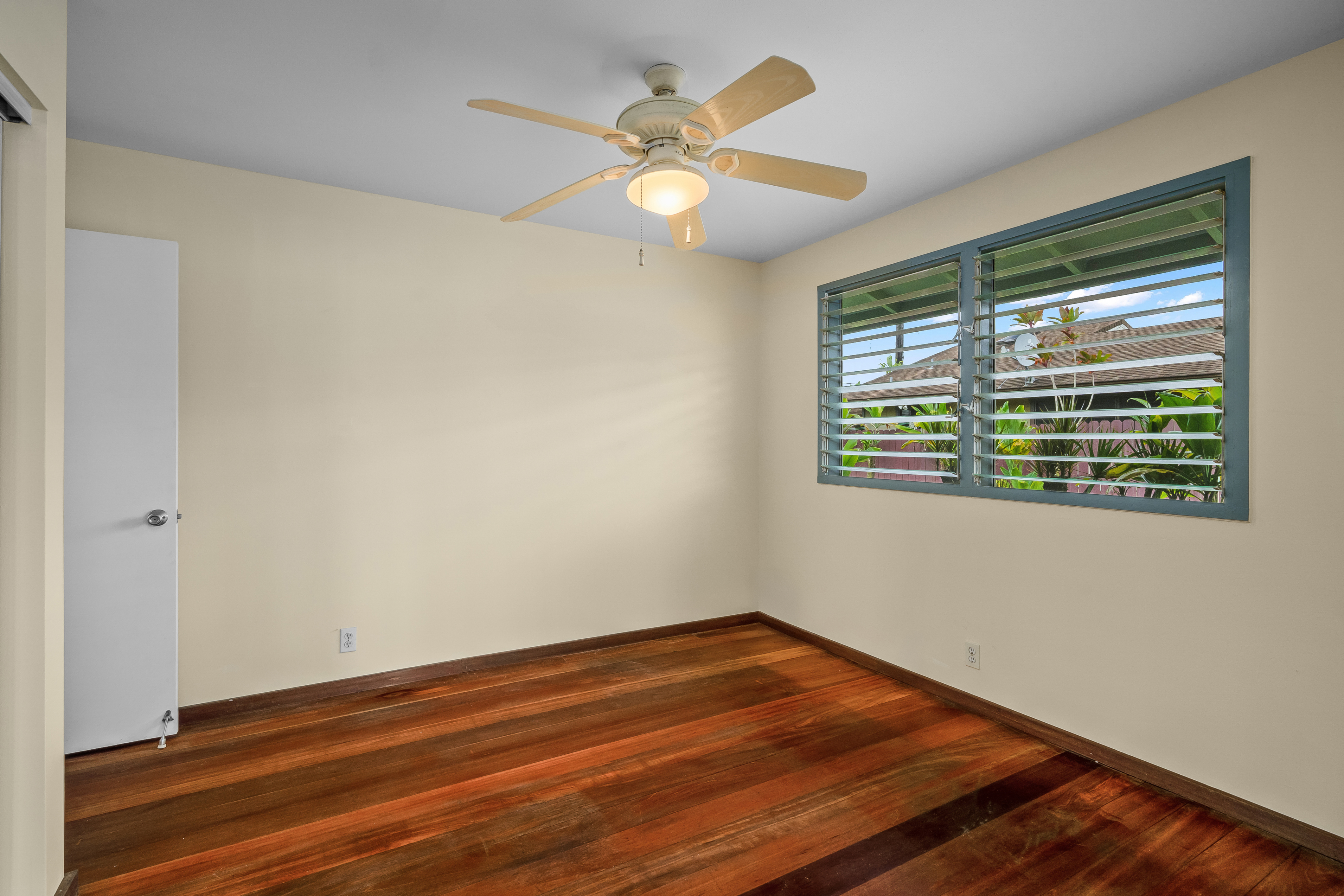 5841 Ahakea St Property Photo 9