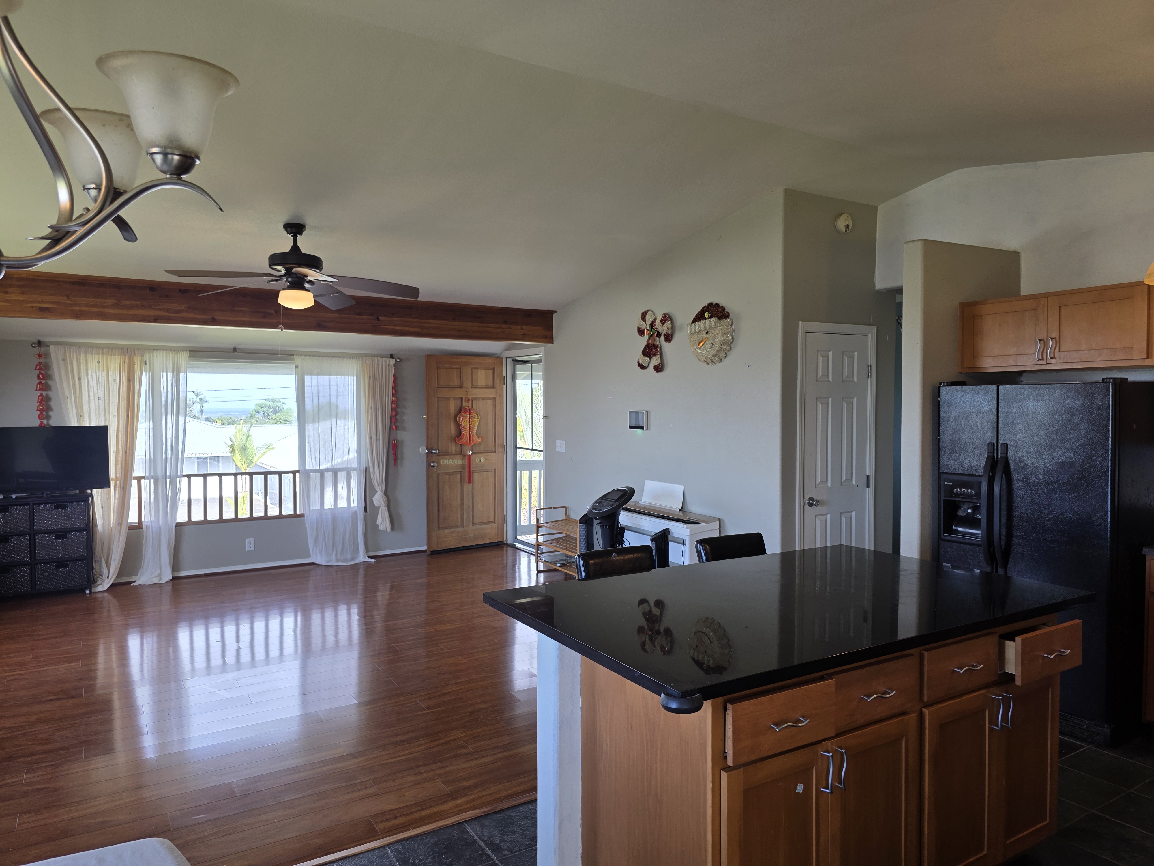 91 Hoomalu St Property Photo 12