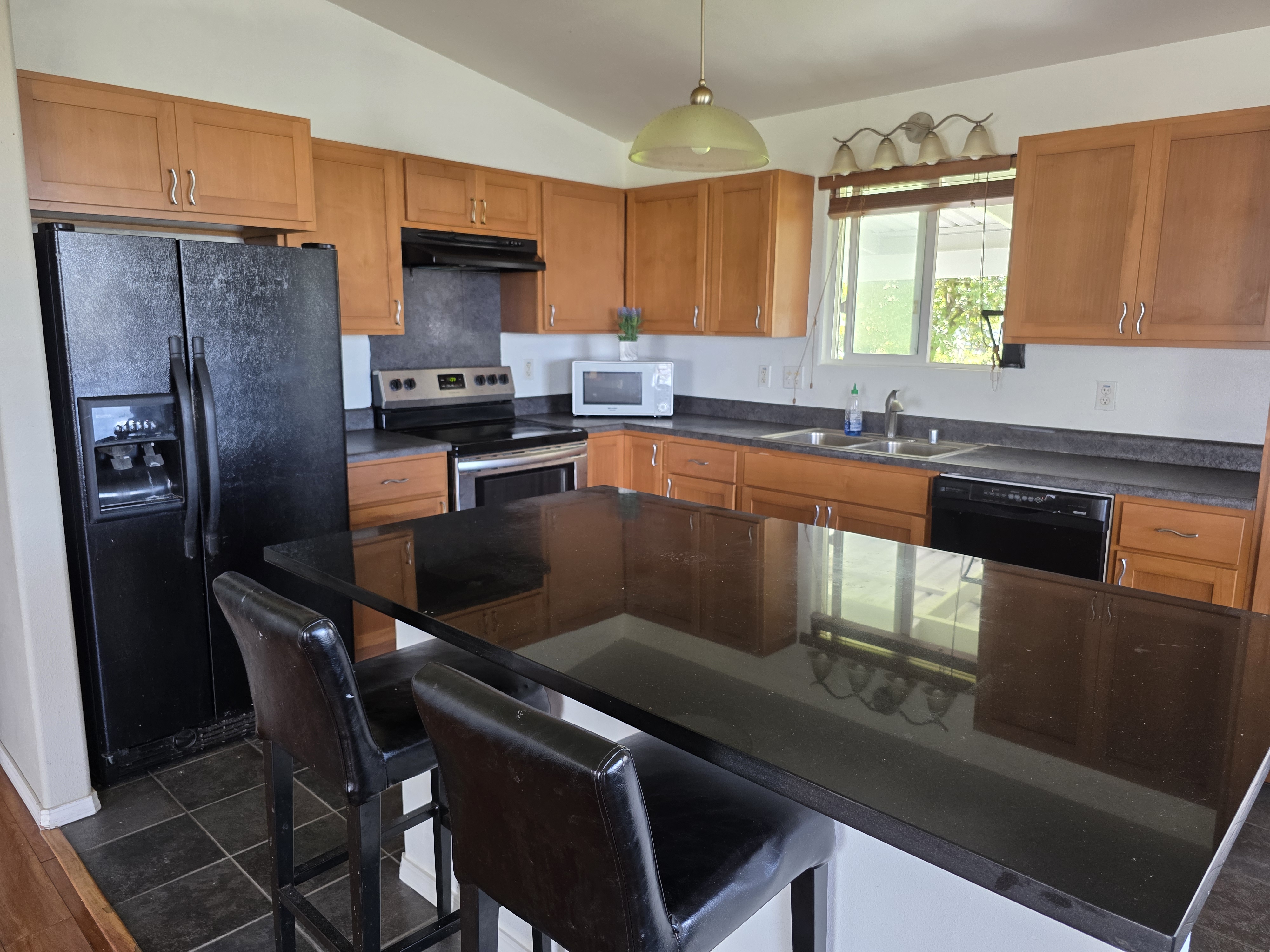 91 Hoomalu St Property Photo 14