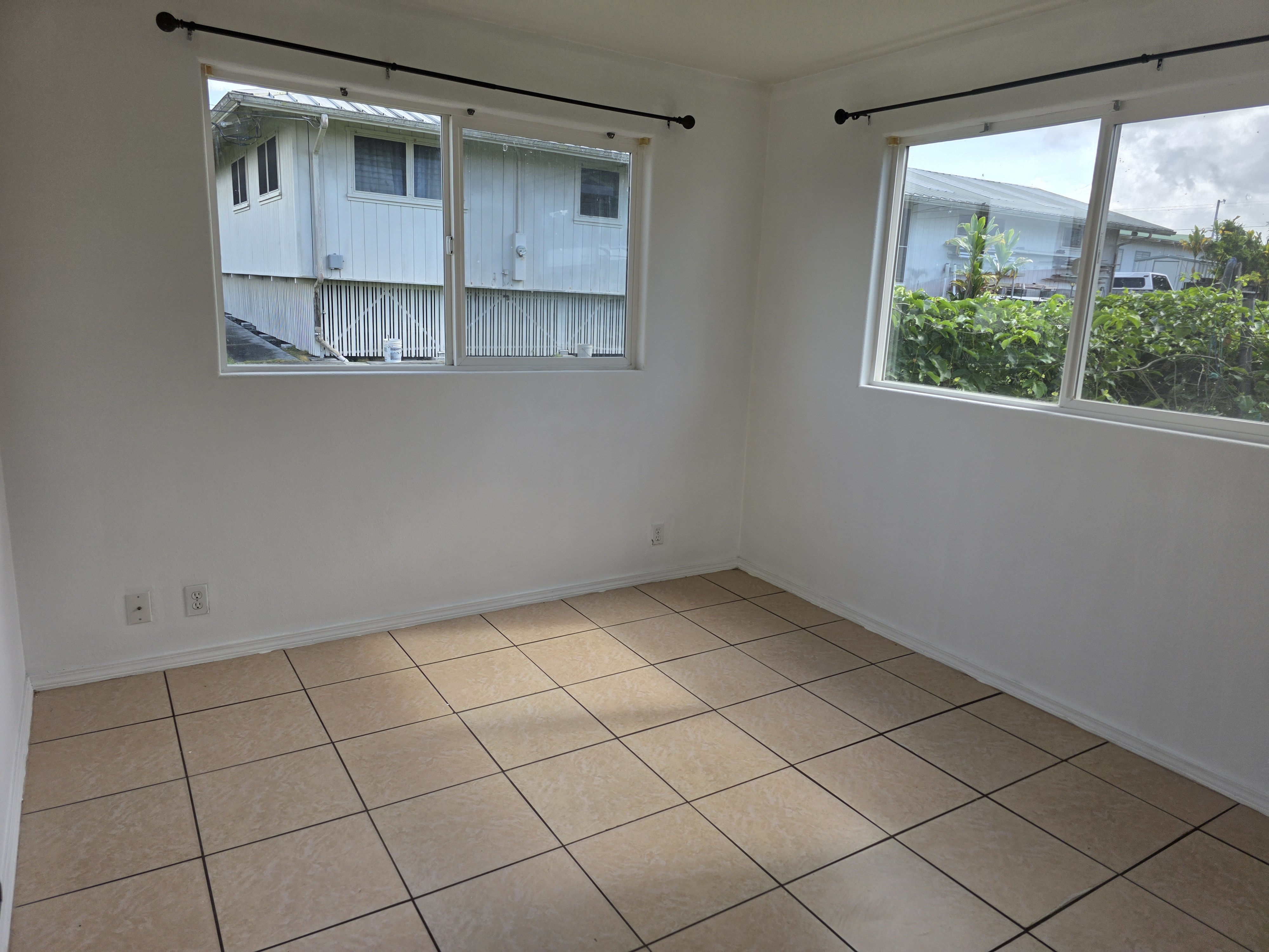91 Hoomalu St Property Photo 23