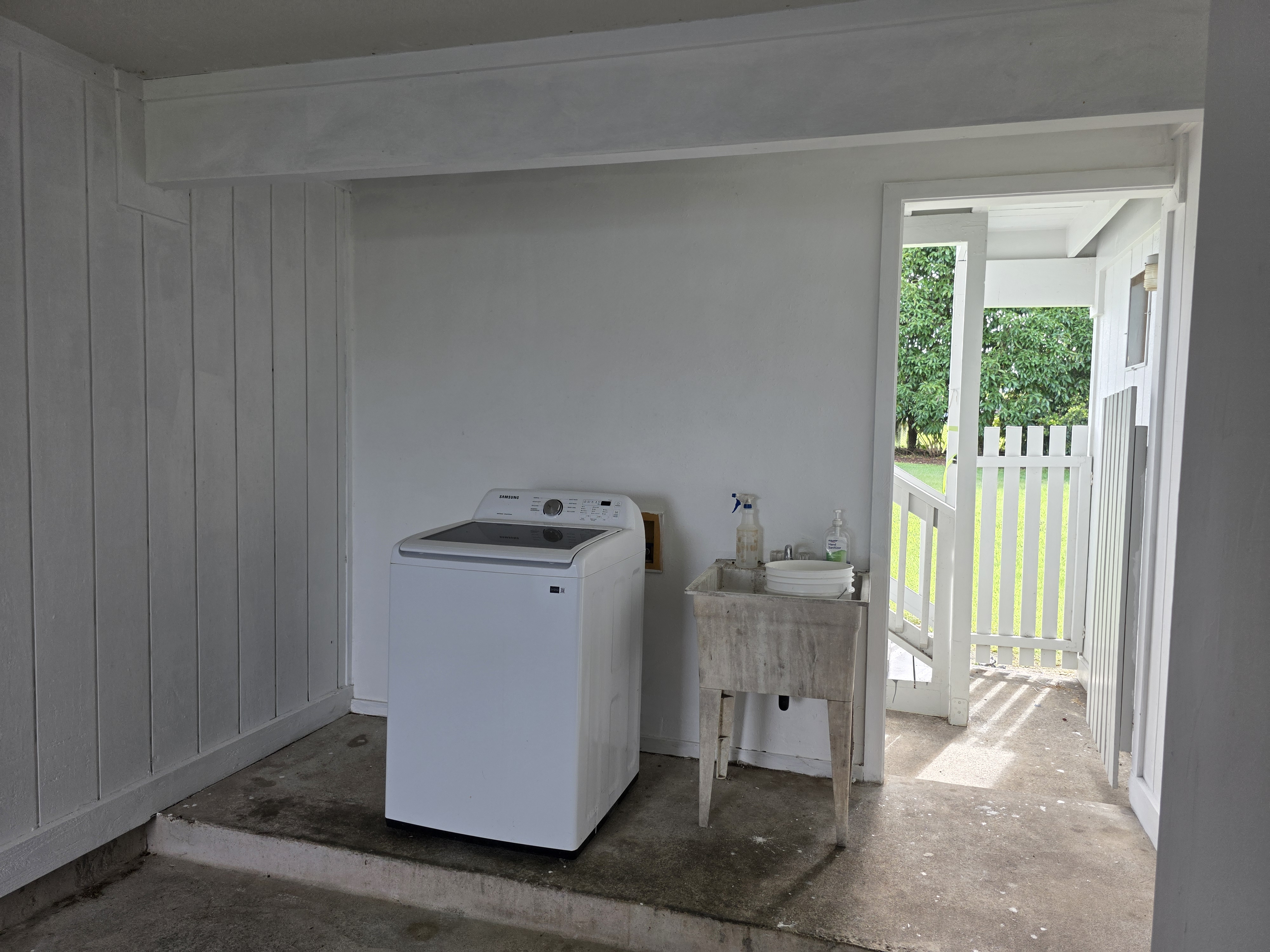 91 Hoomalu St Property Photo 26