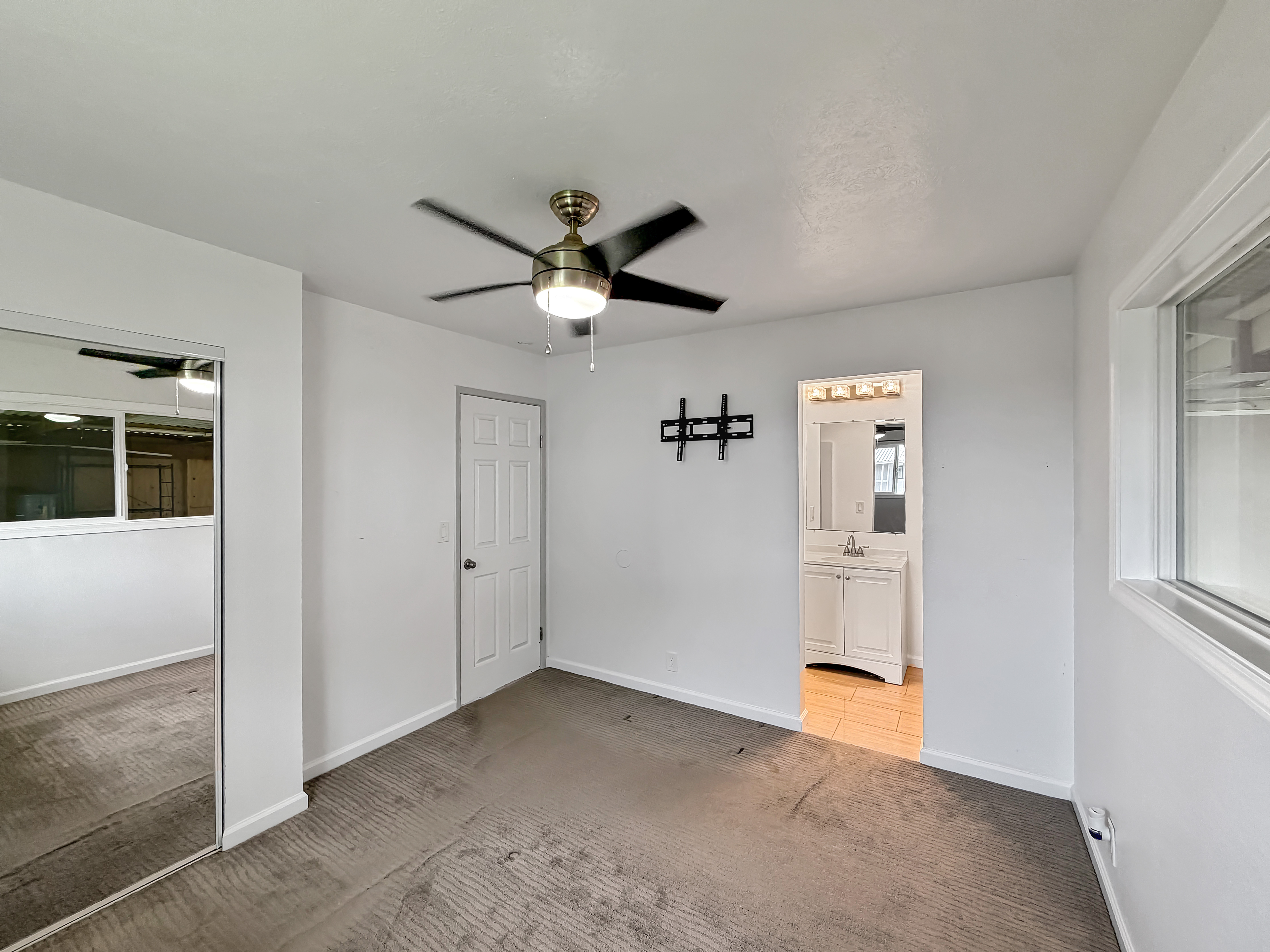 100 Hoomalu St Property Photo 15