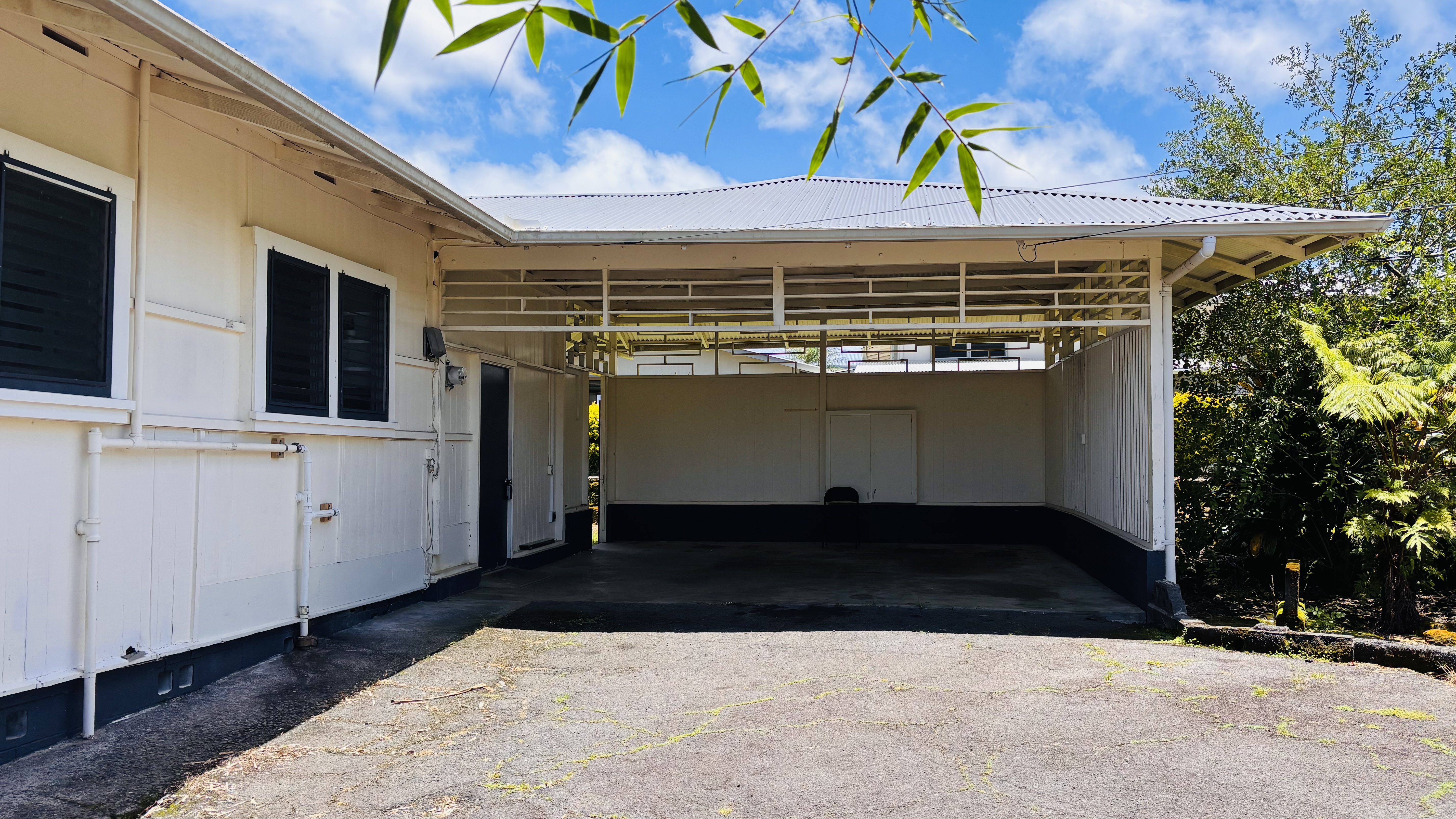 77 Iwalani St Property Photo 6