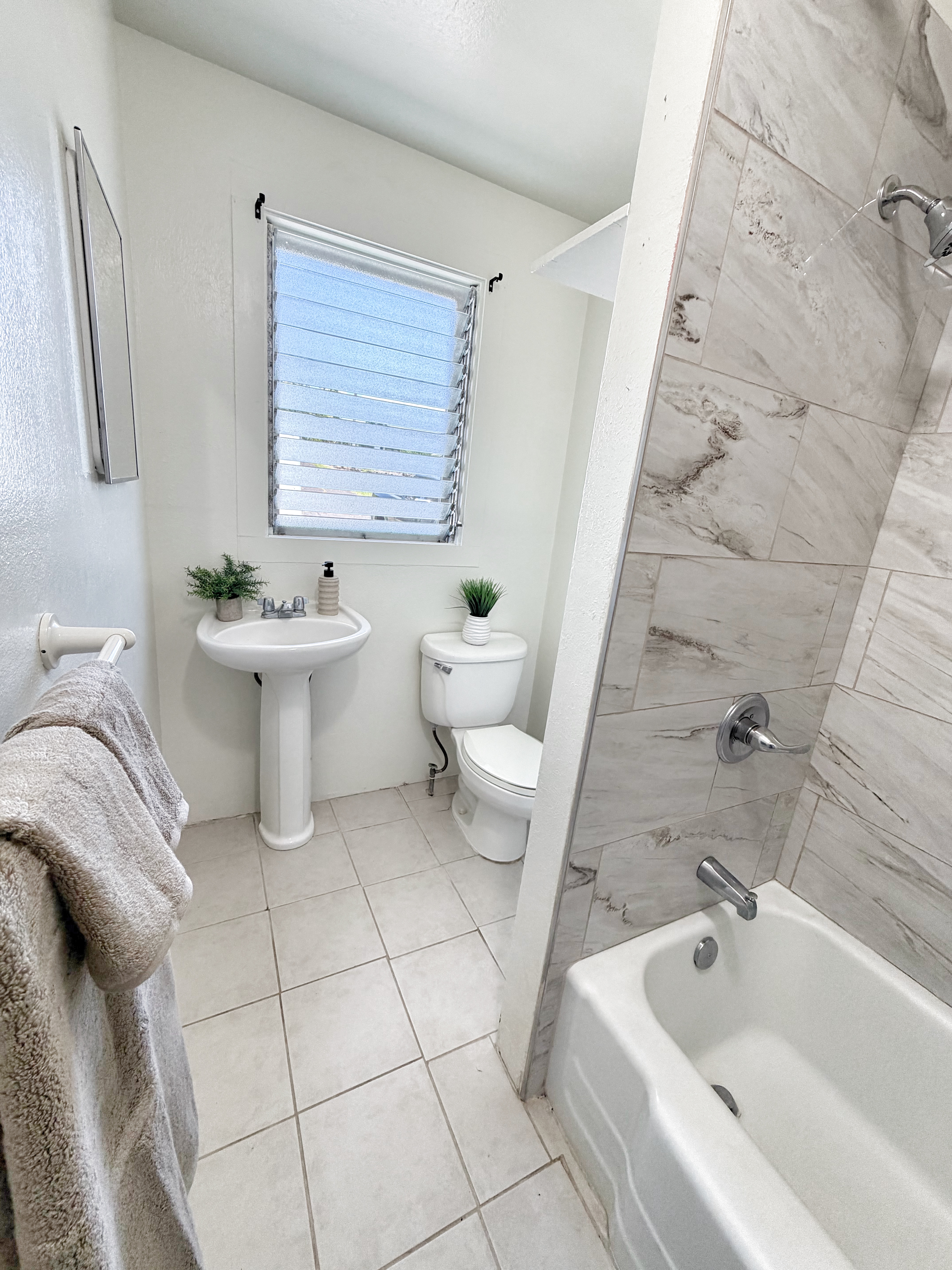 77 Iwalani St Property Photo 11