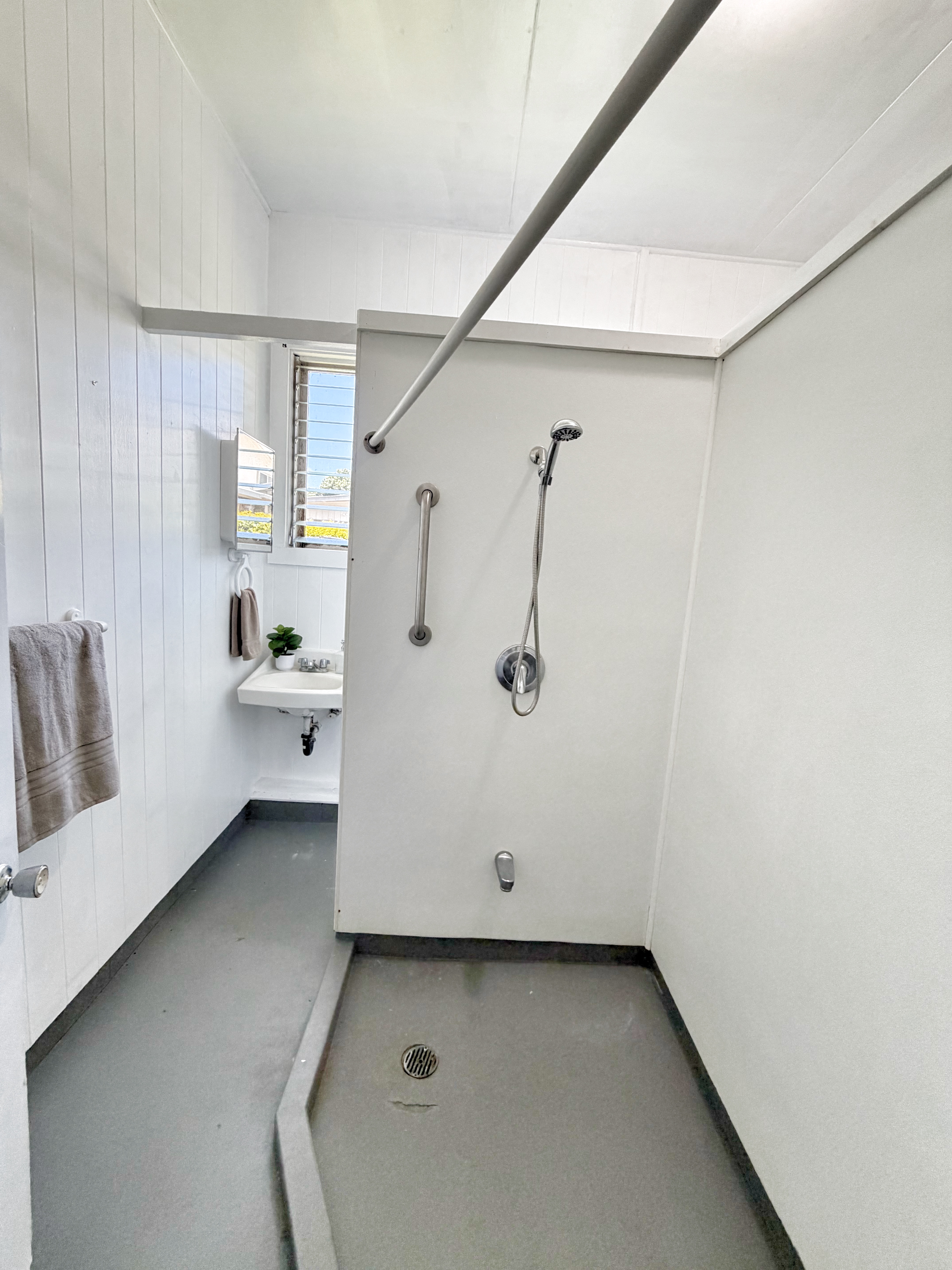 77 Iwalani St Property Photo 16