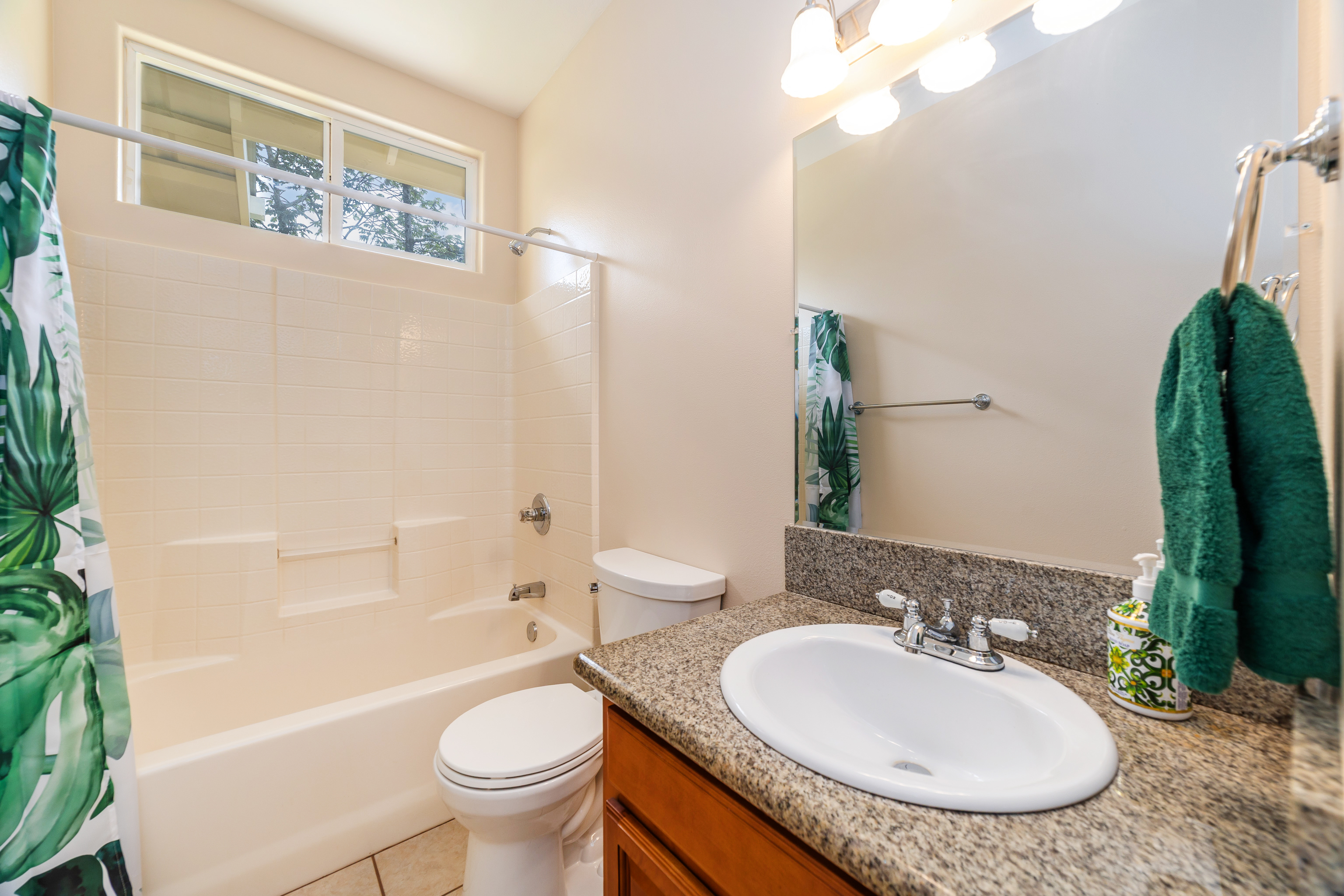16-2157 Plumeria Dr Property Photo 11