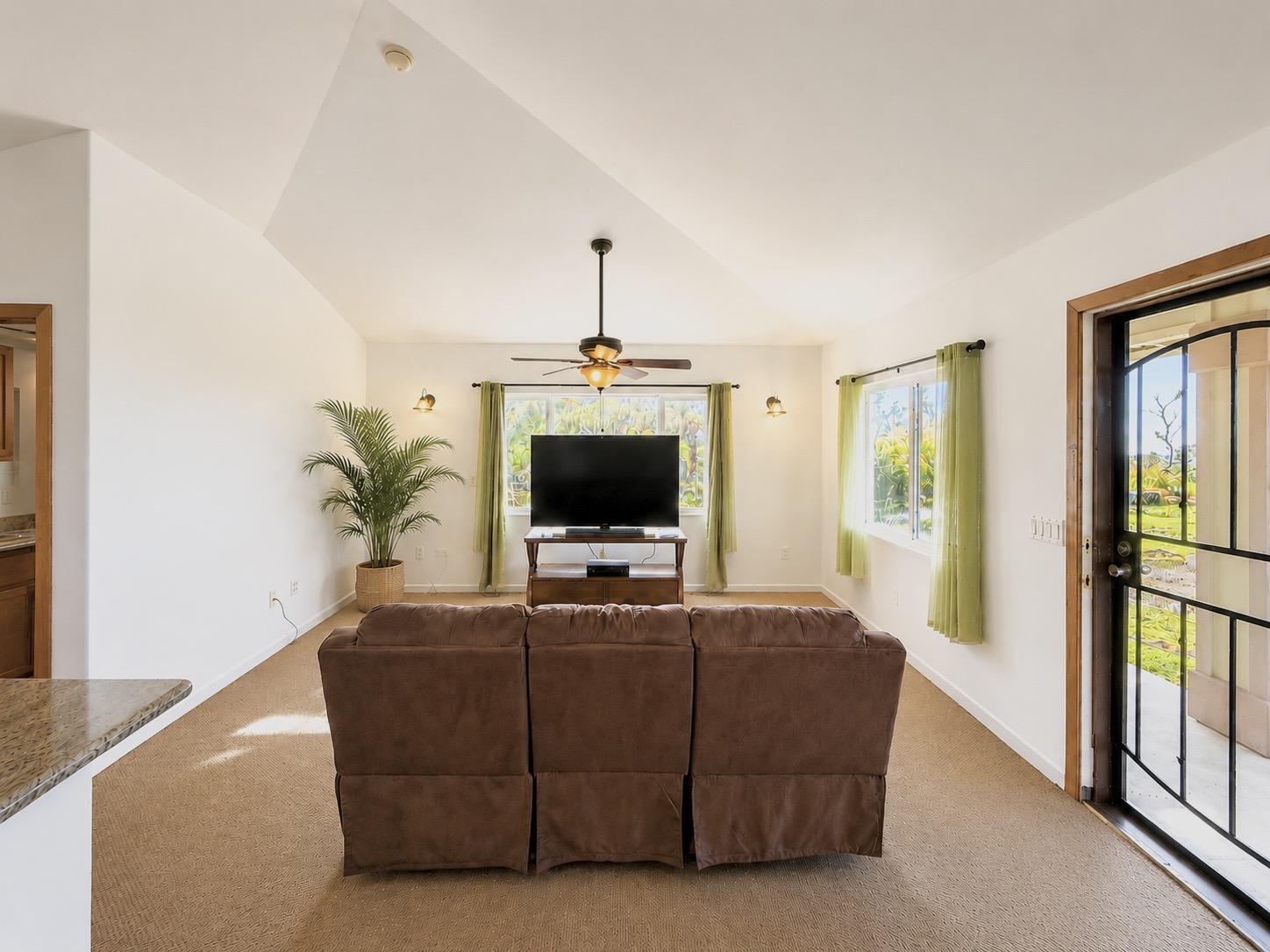 92-8772 Catamaran Ln Property Photo 3