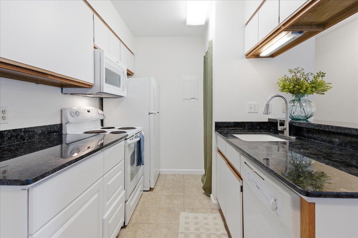 68-3831 Lua Kula St C202 Property Photo 10