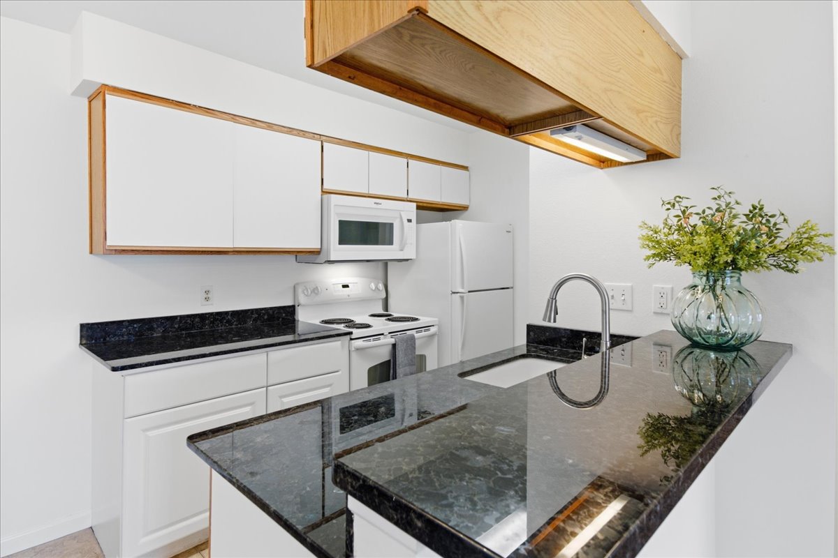 68-3831 Lua Kula St C202 Property Photo 11