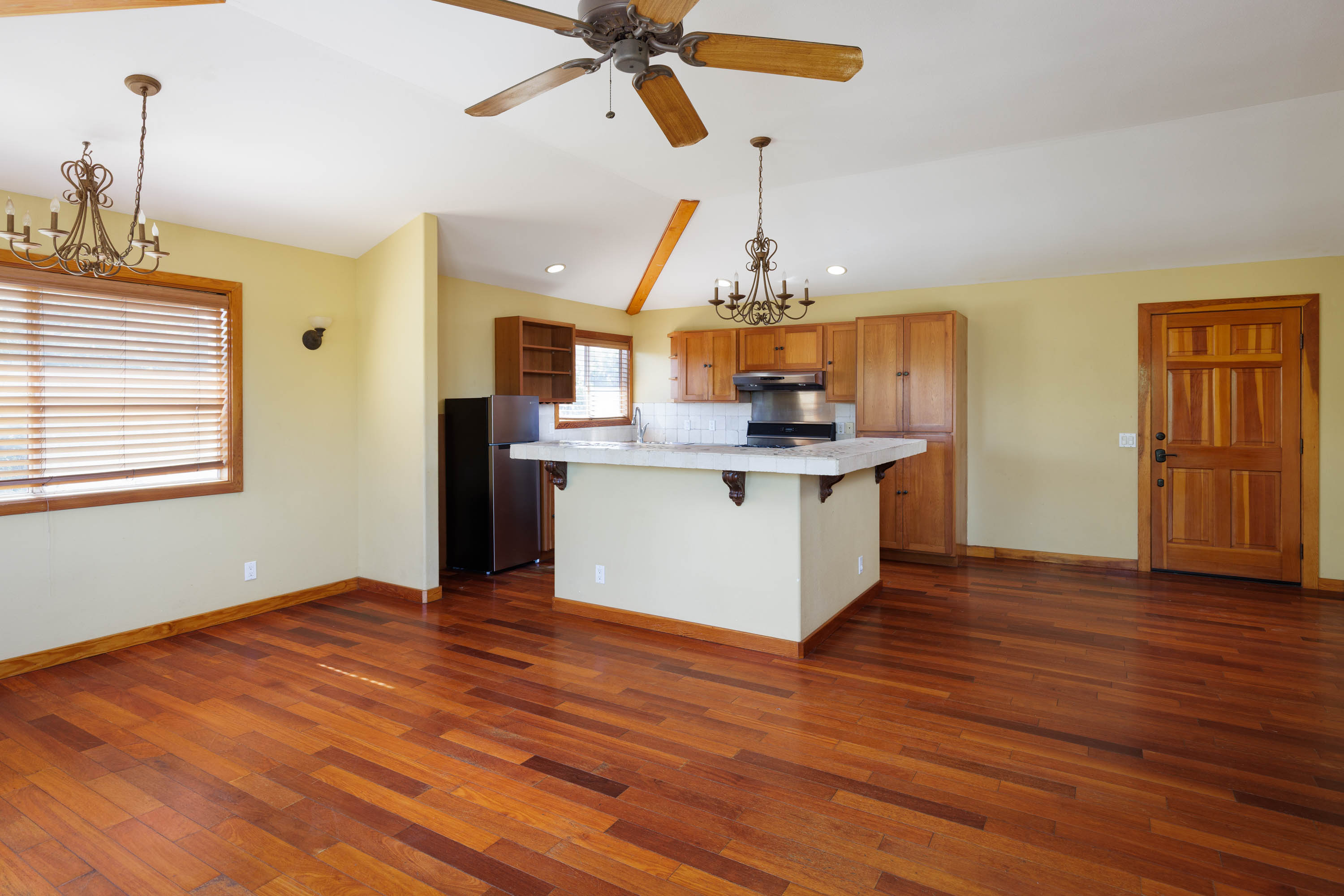 68-3776 Mahina St Property Photo 4