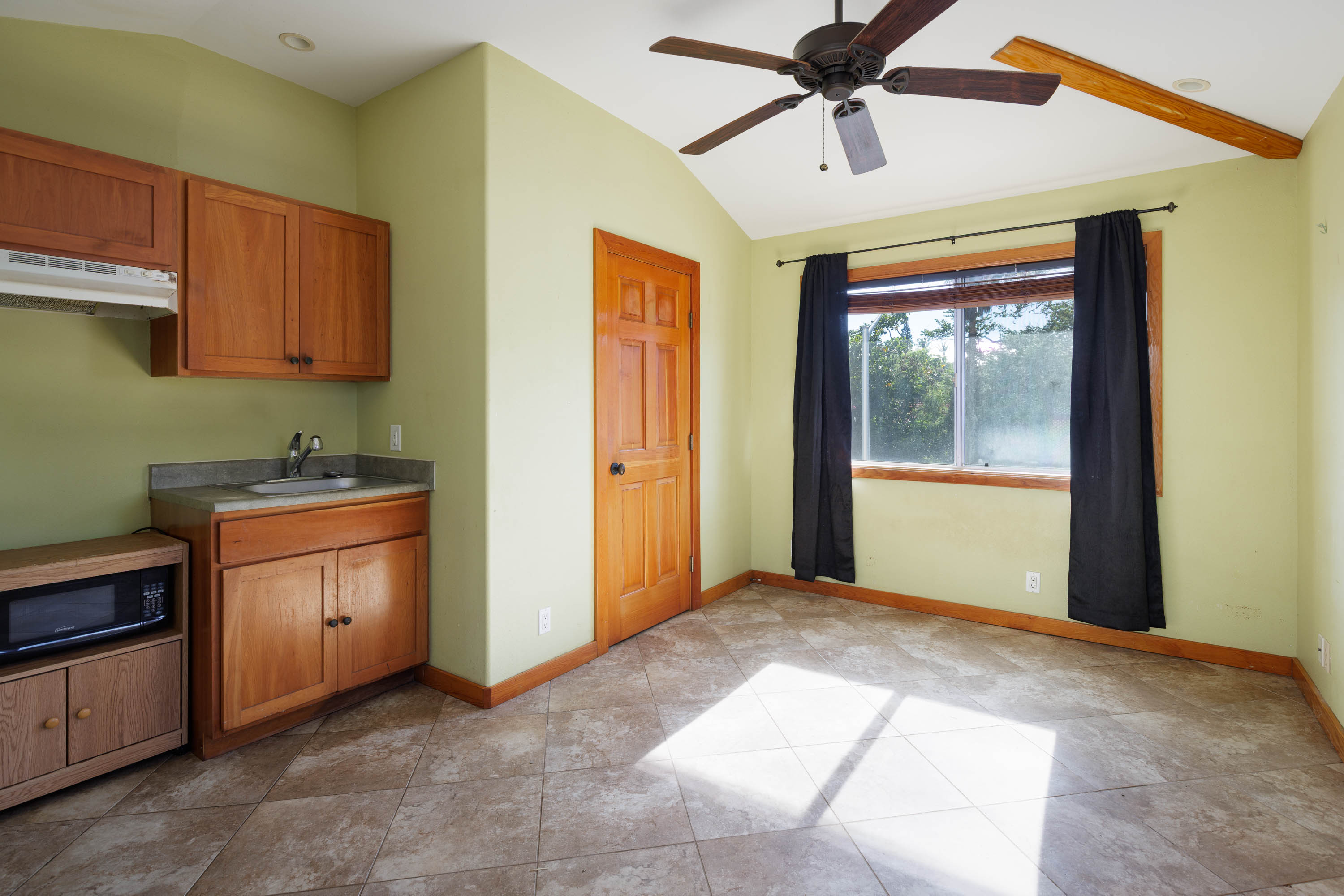 68-3776 Mahina St Property Photo 12