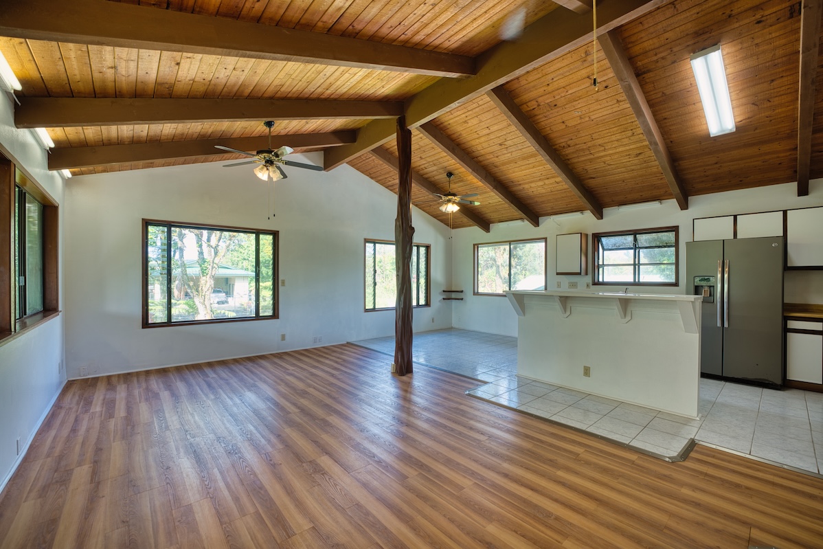 18-7842 Ekika Rd Property Photo 4