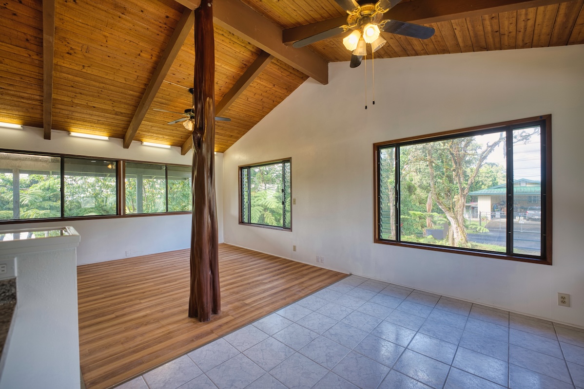 18-7842 Ekika Rd Property Photo 5