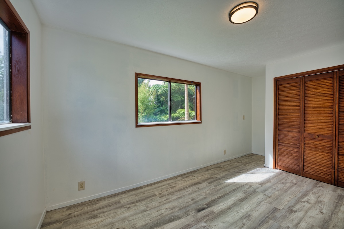 18-7842 Ekika Rd Property Photo 17