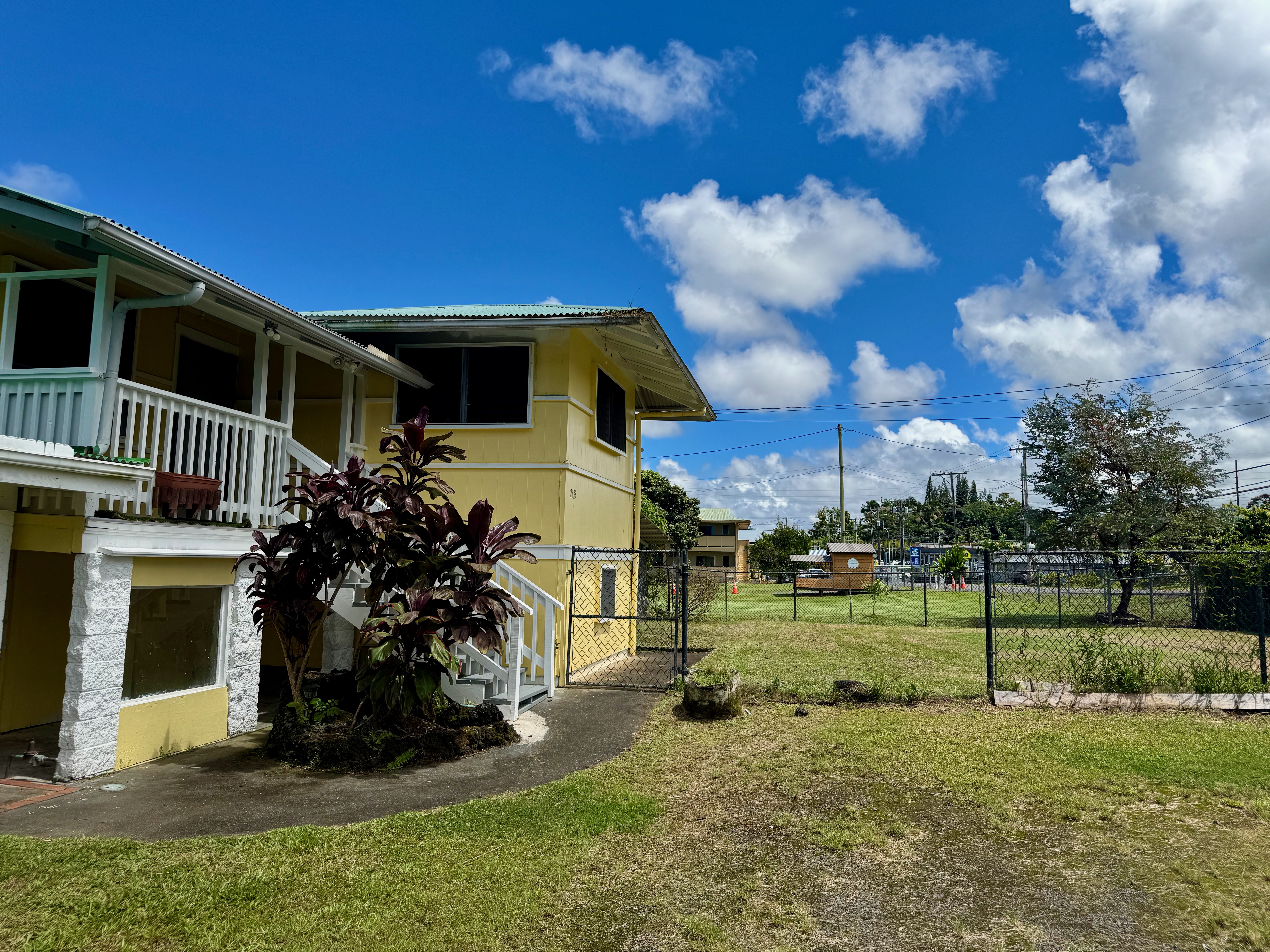 2133 Kinoole St Property Photo 3