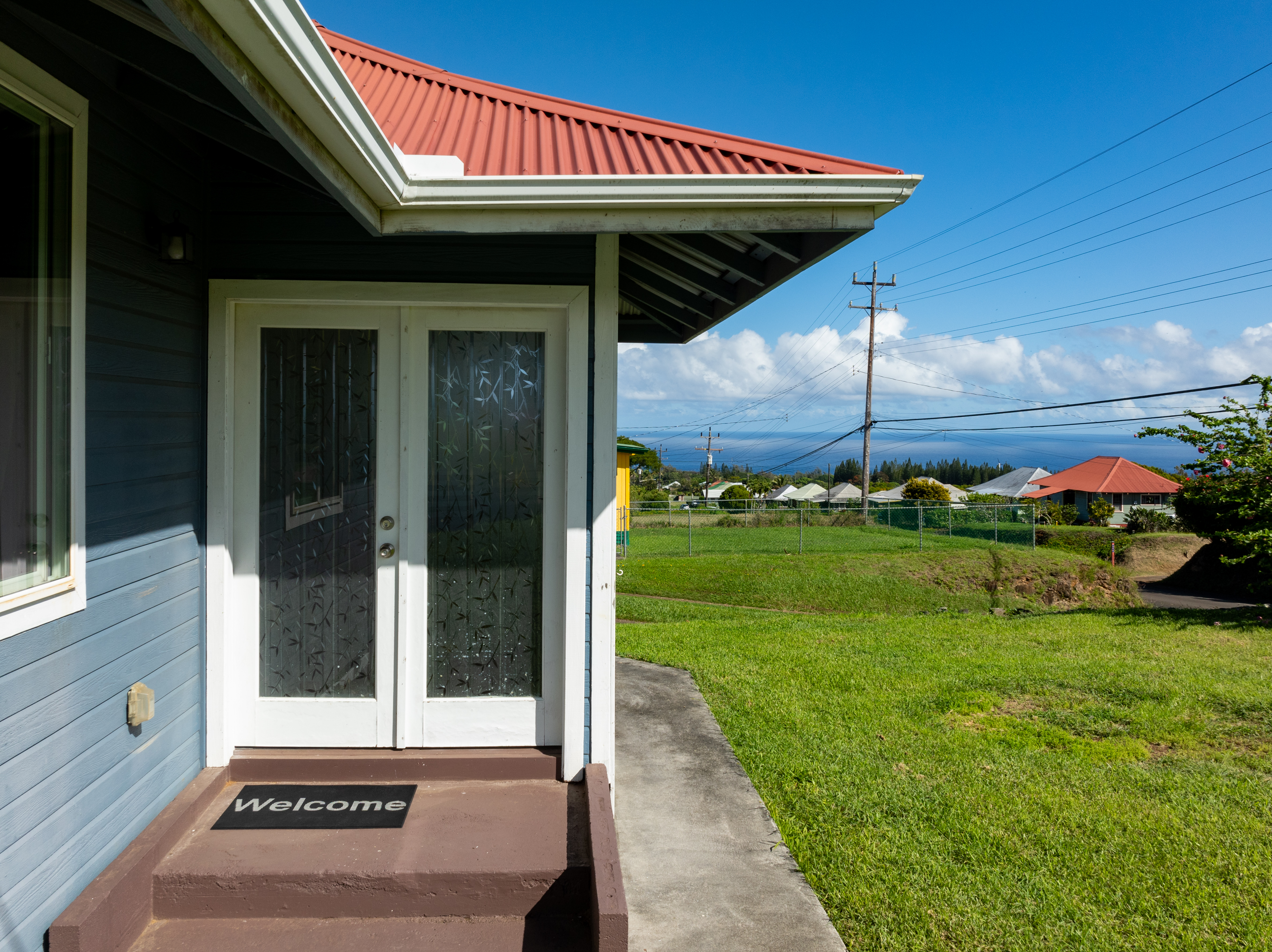 54-2461 Kynnersley Rd Property Photo 3