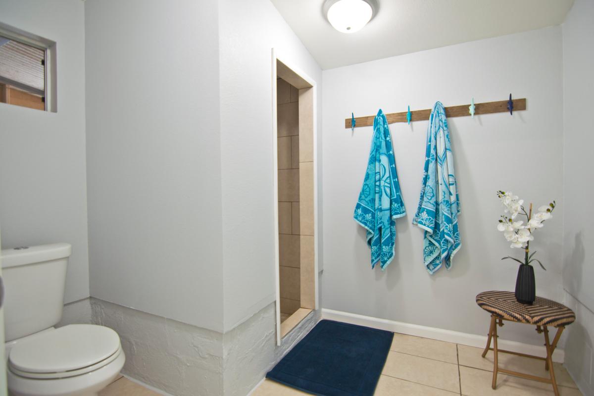 54-2461 Kynnersley Rd Property Photo 24