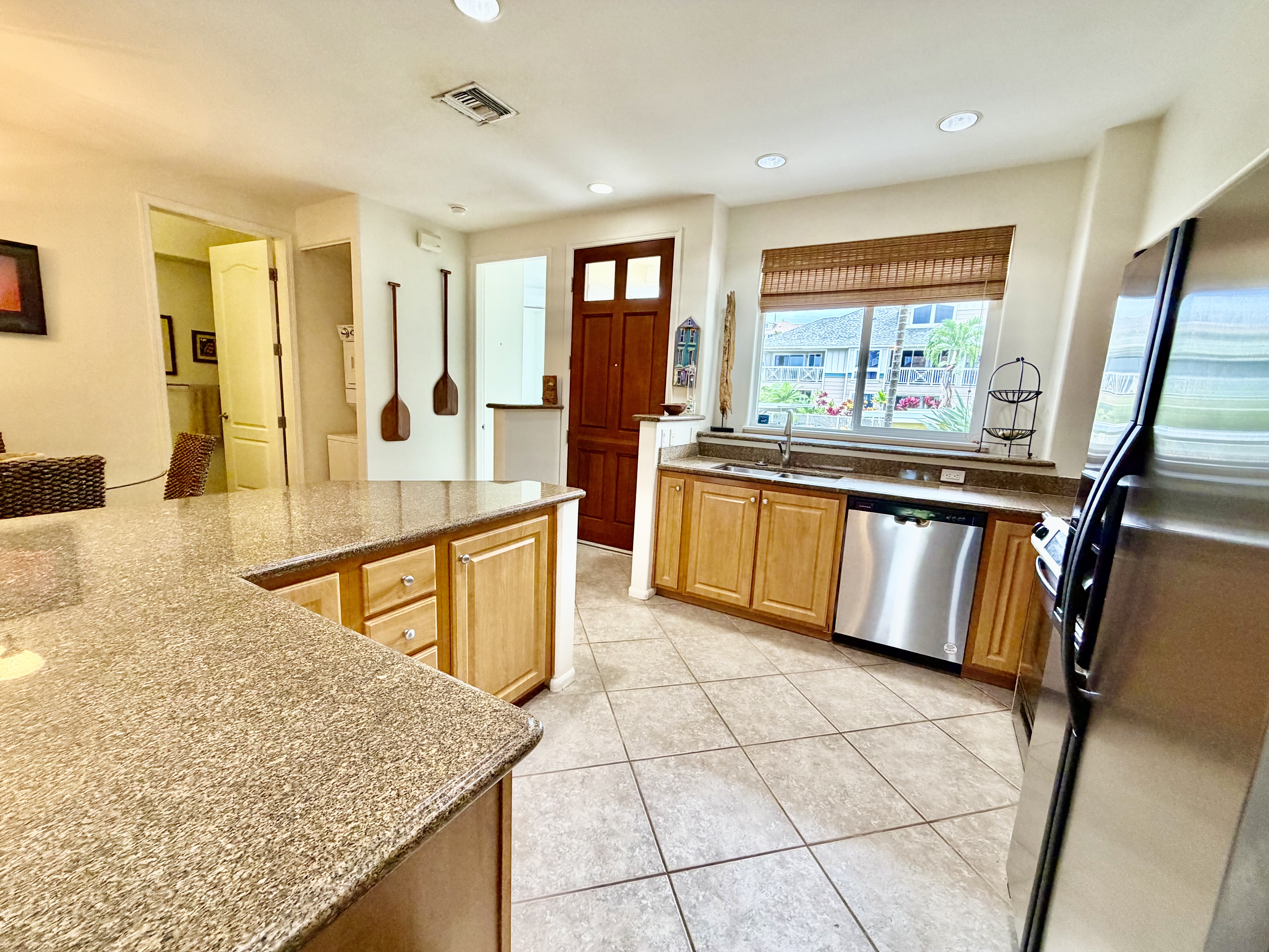 75-5919 Alii Dr D3 Property Photo 4
