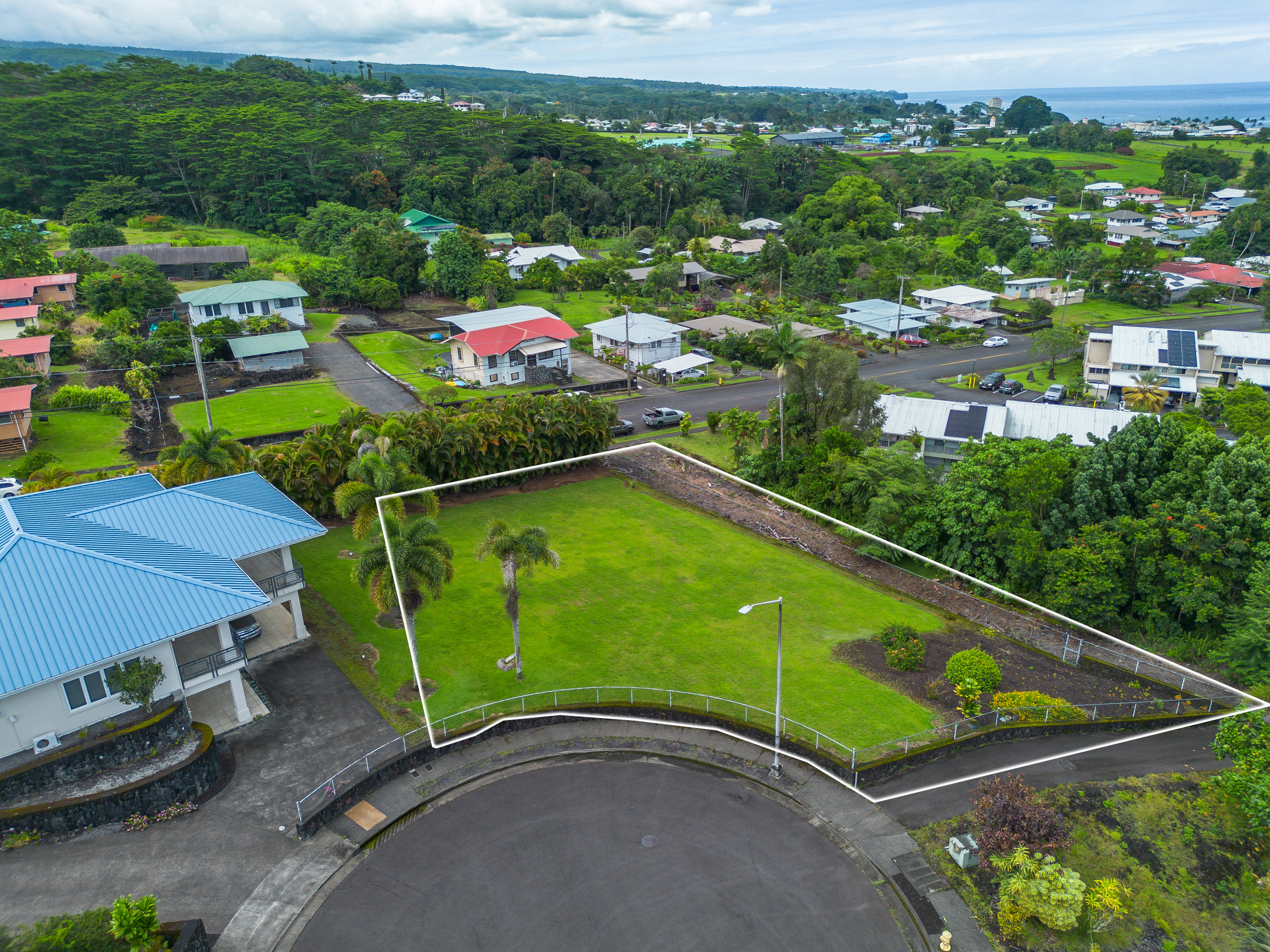 551 Kukuau St Property Photo 5