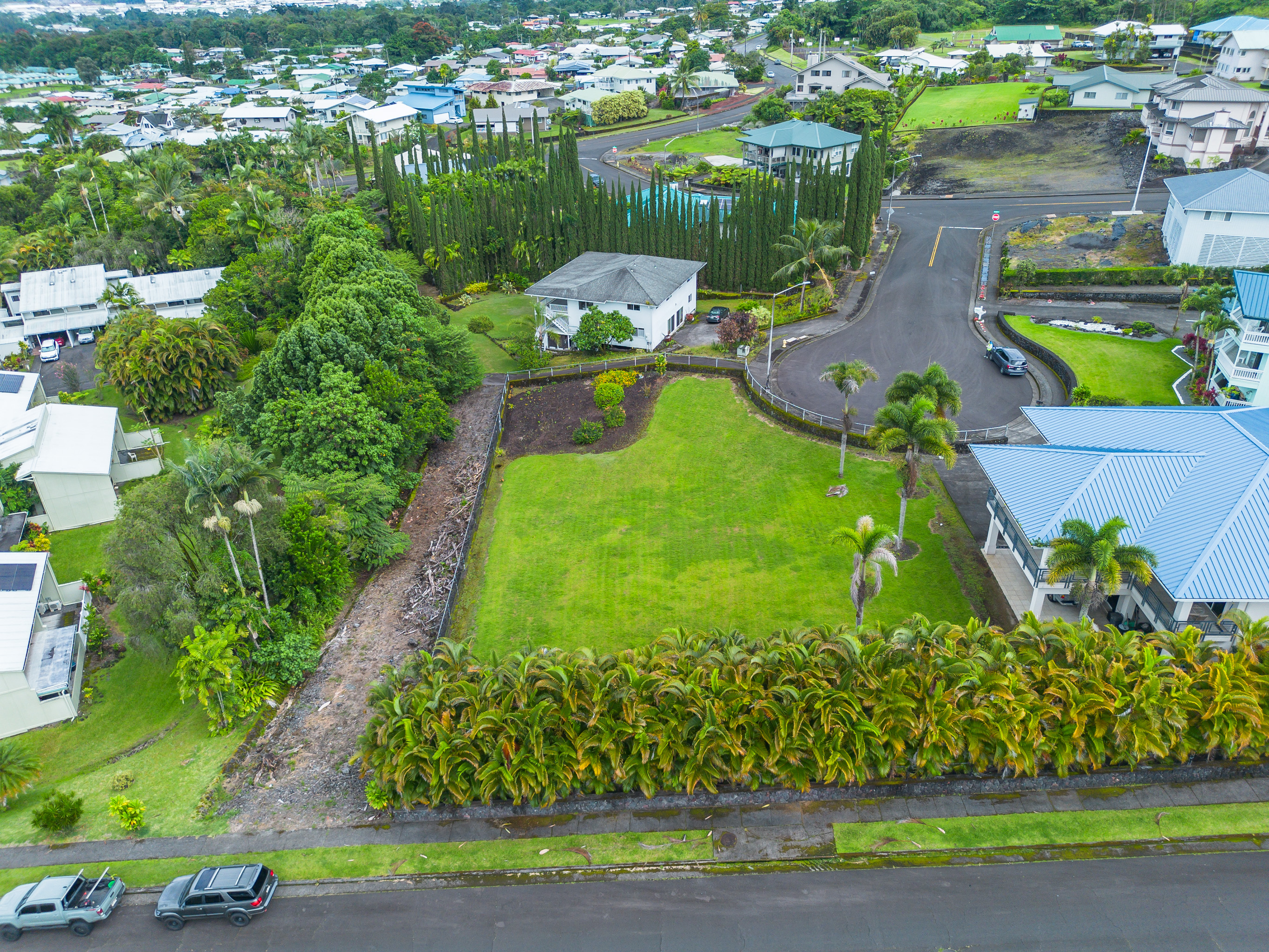 551 Kukuau St Property Photo 12