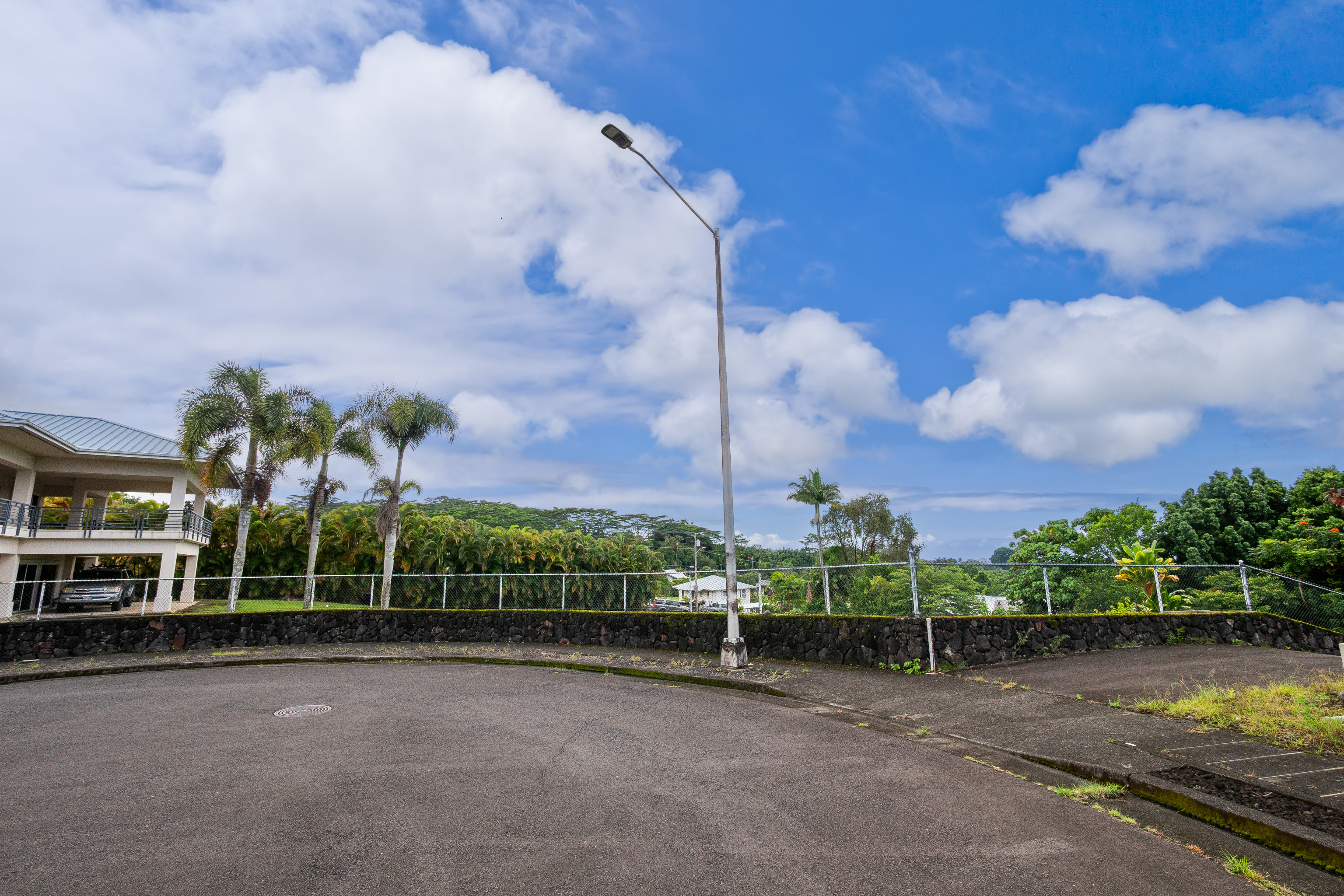 551 Kukuau St Property Photo 15