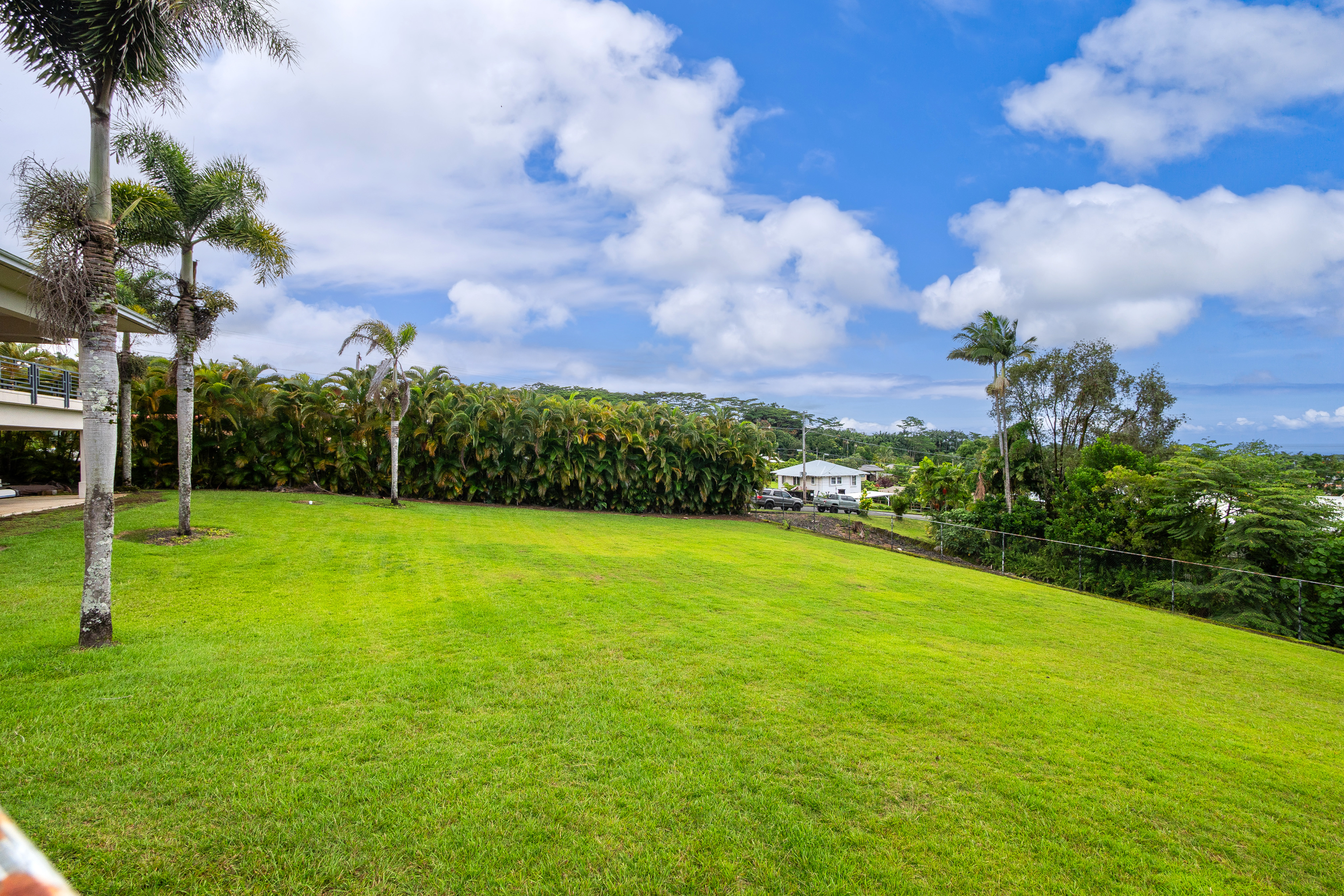551 Kukuau St Property Photo 20