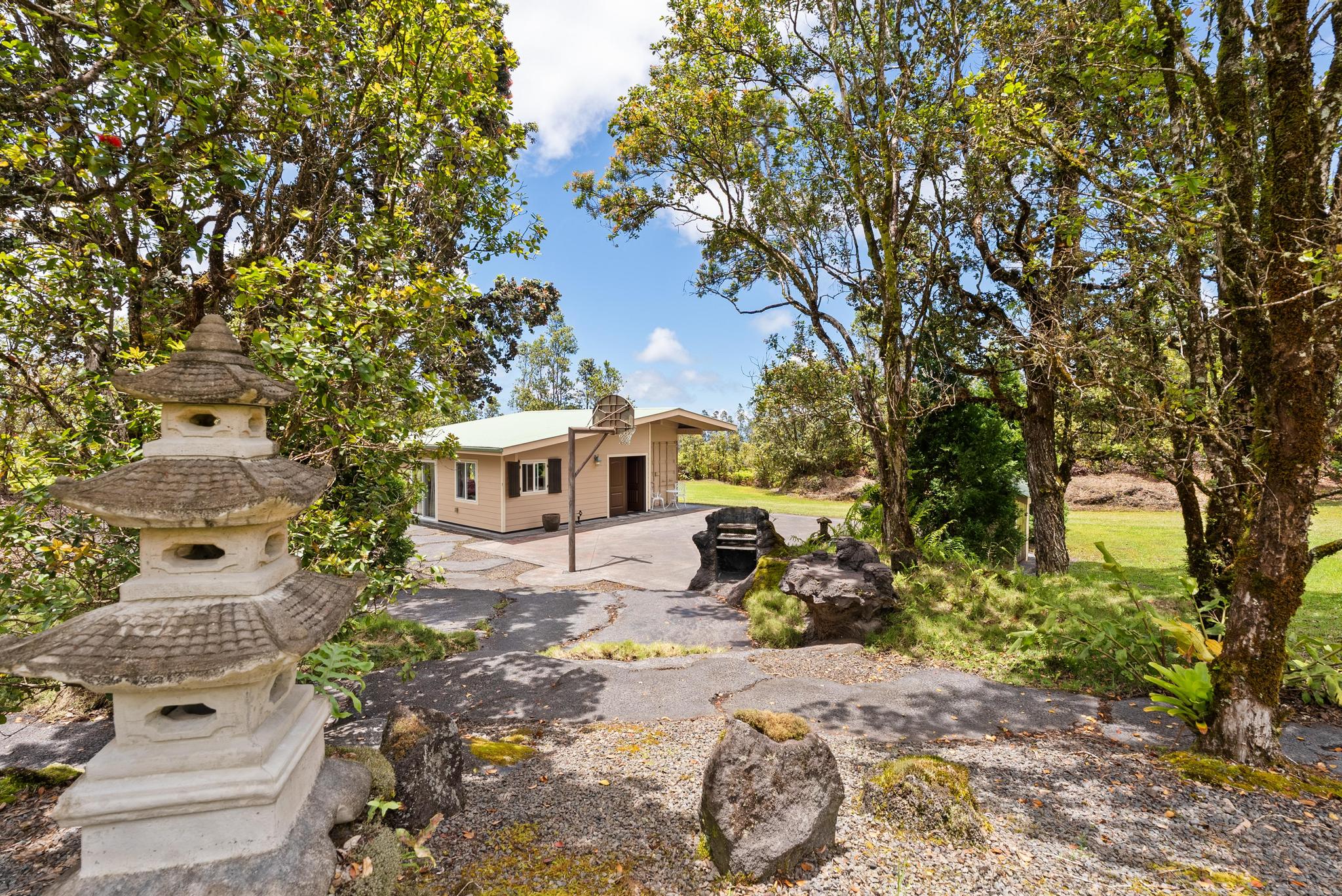 3331 Kaumana Drive Property Photo 28