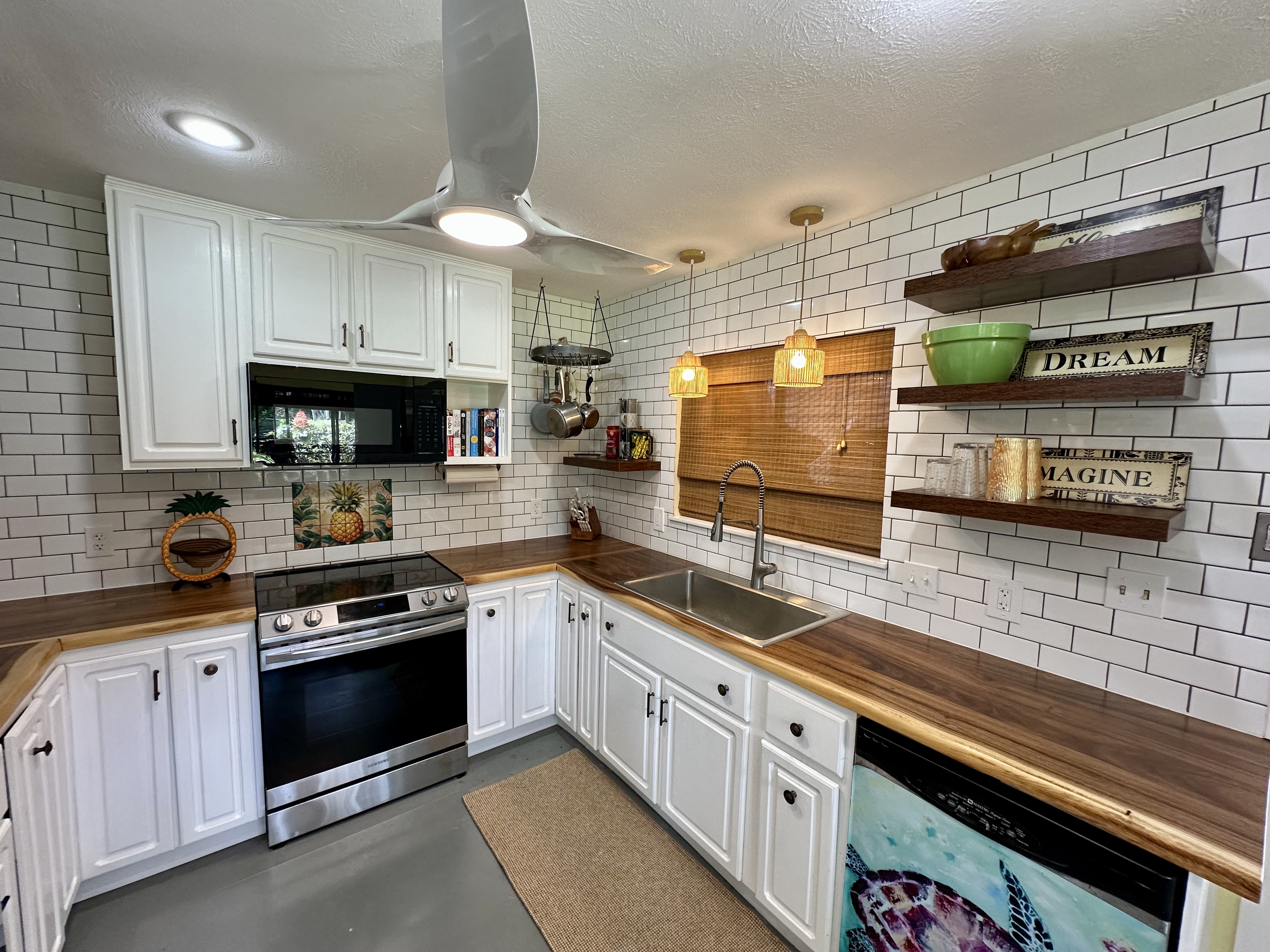 15-2772 Maikoiko St Property Photo 4
