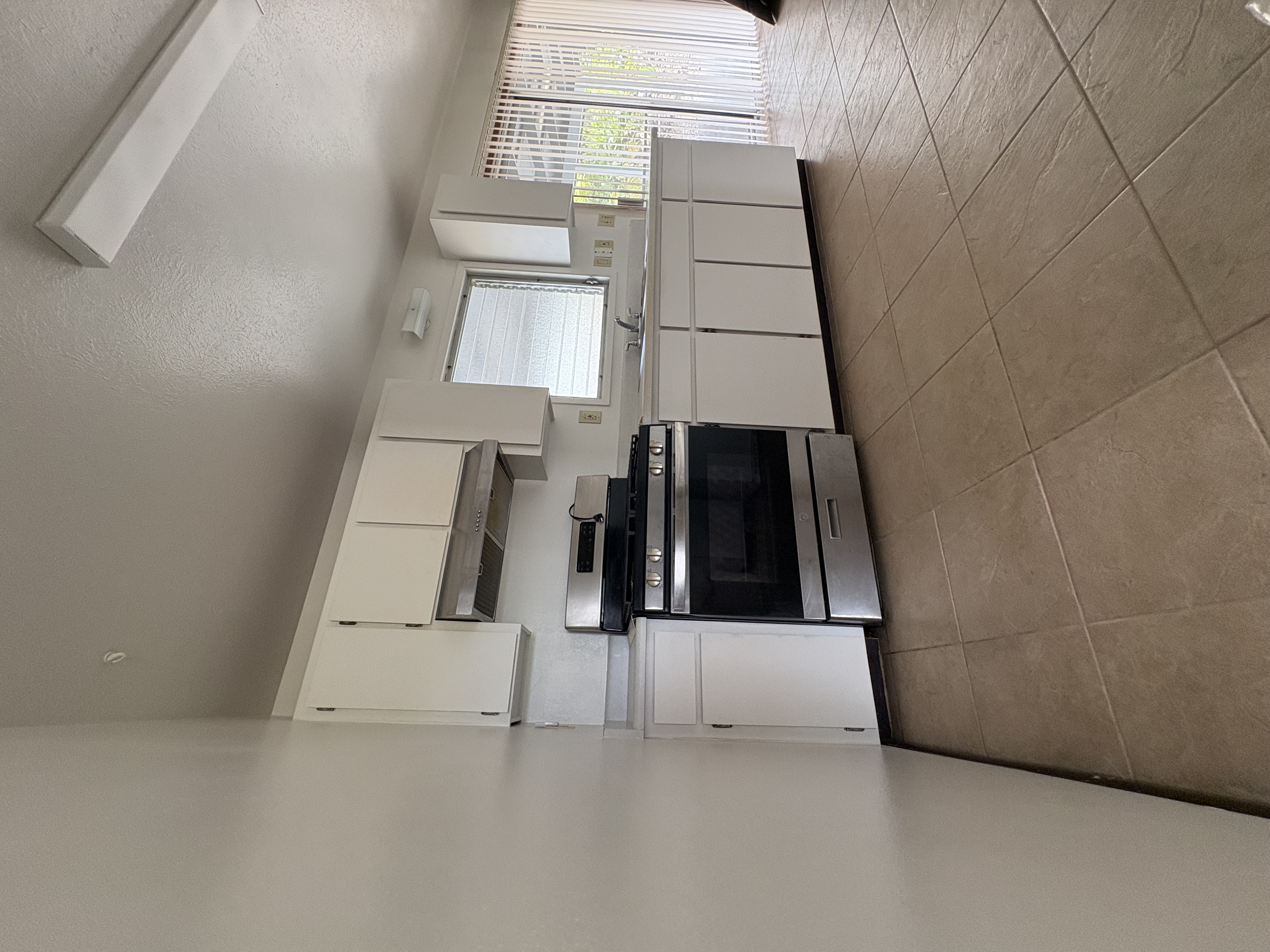 467 Lanikukia Pl Property Photo 9