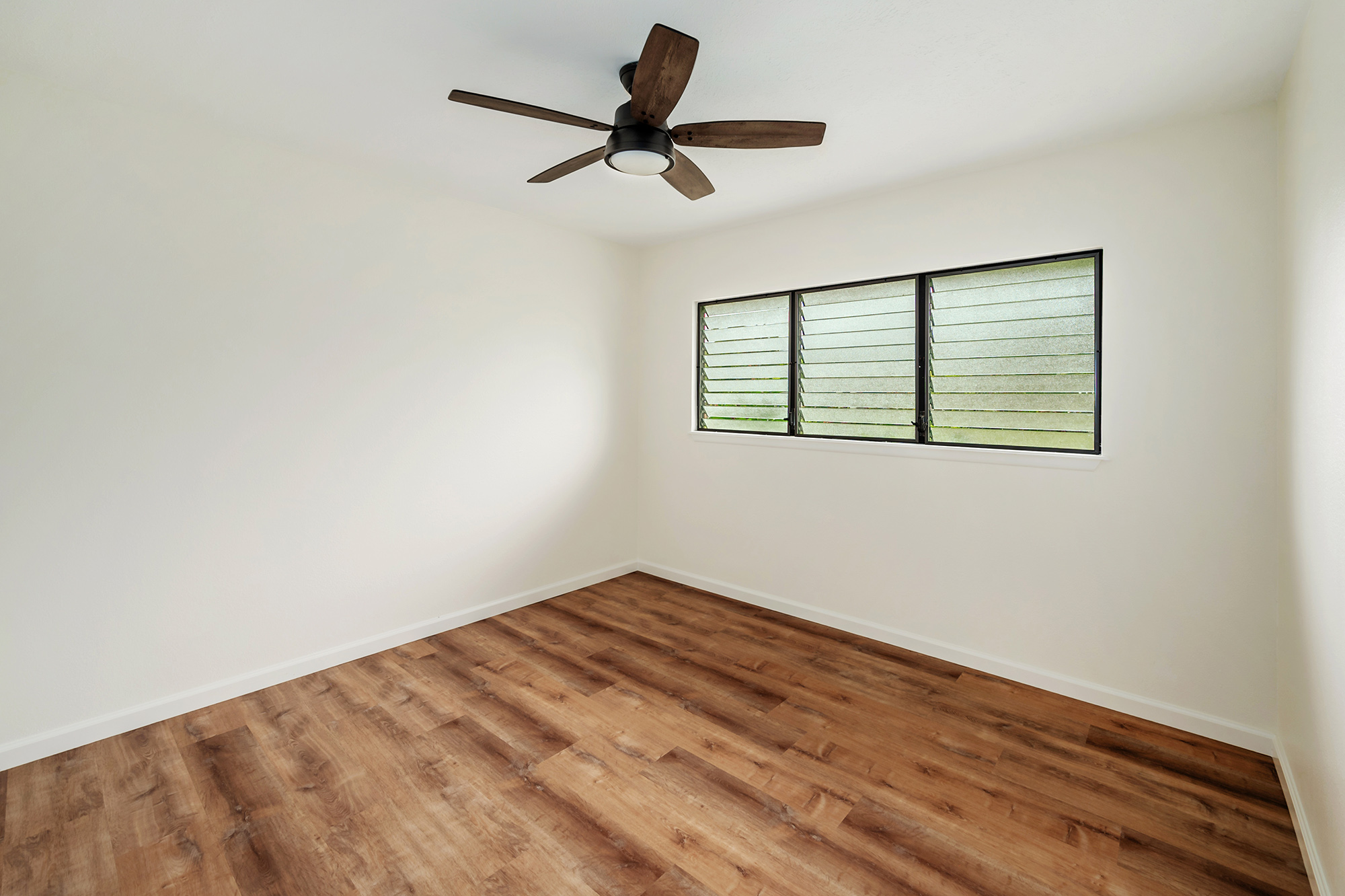 180 Hawaiiana St Property Photo 23