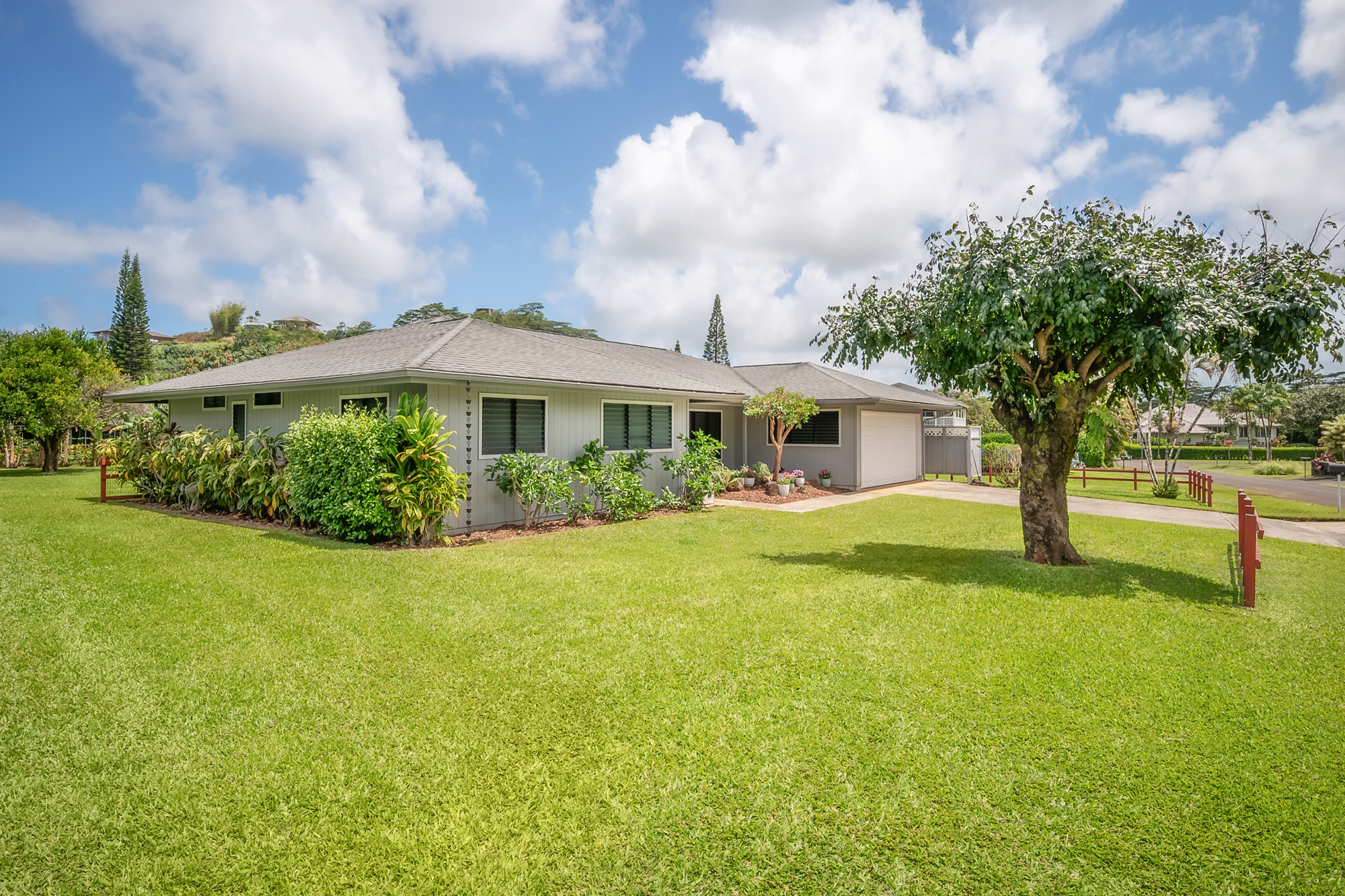 180 Hawaiiana St Property Photo 29