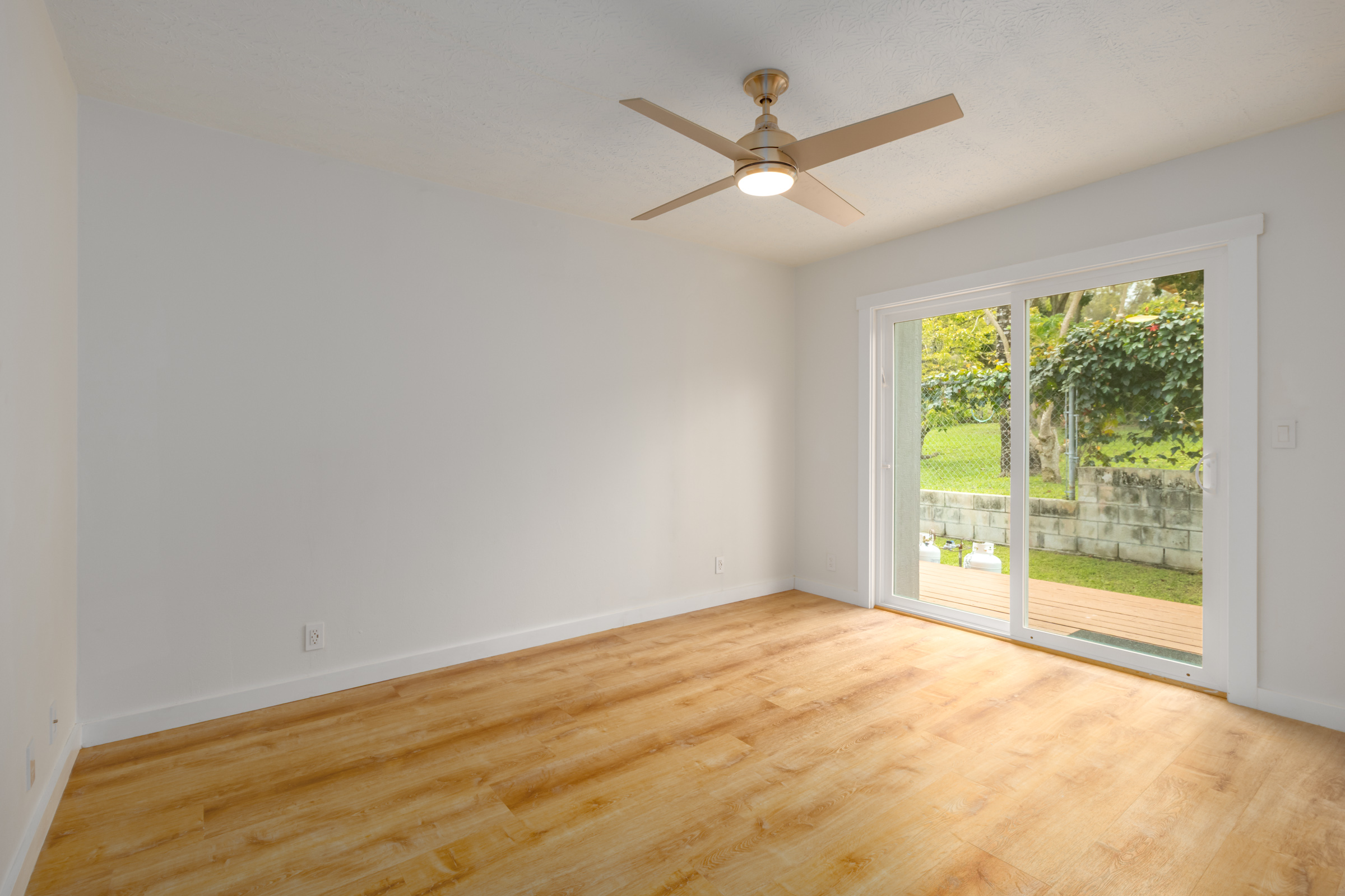54-2378 Kynnersley Rd Property Photo 23