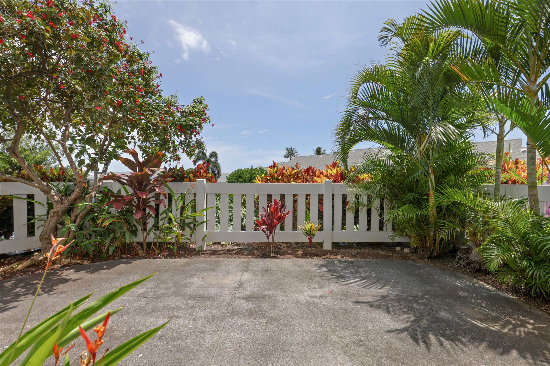 75-6081 Alii Dr Hh101 Property Photo 3