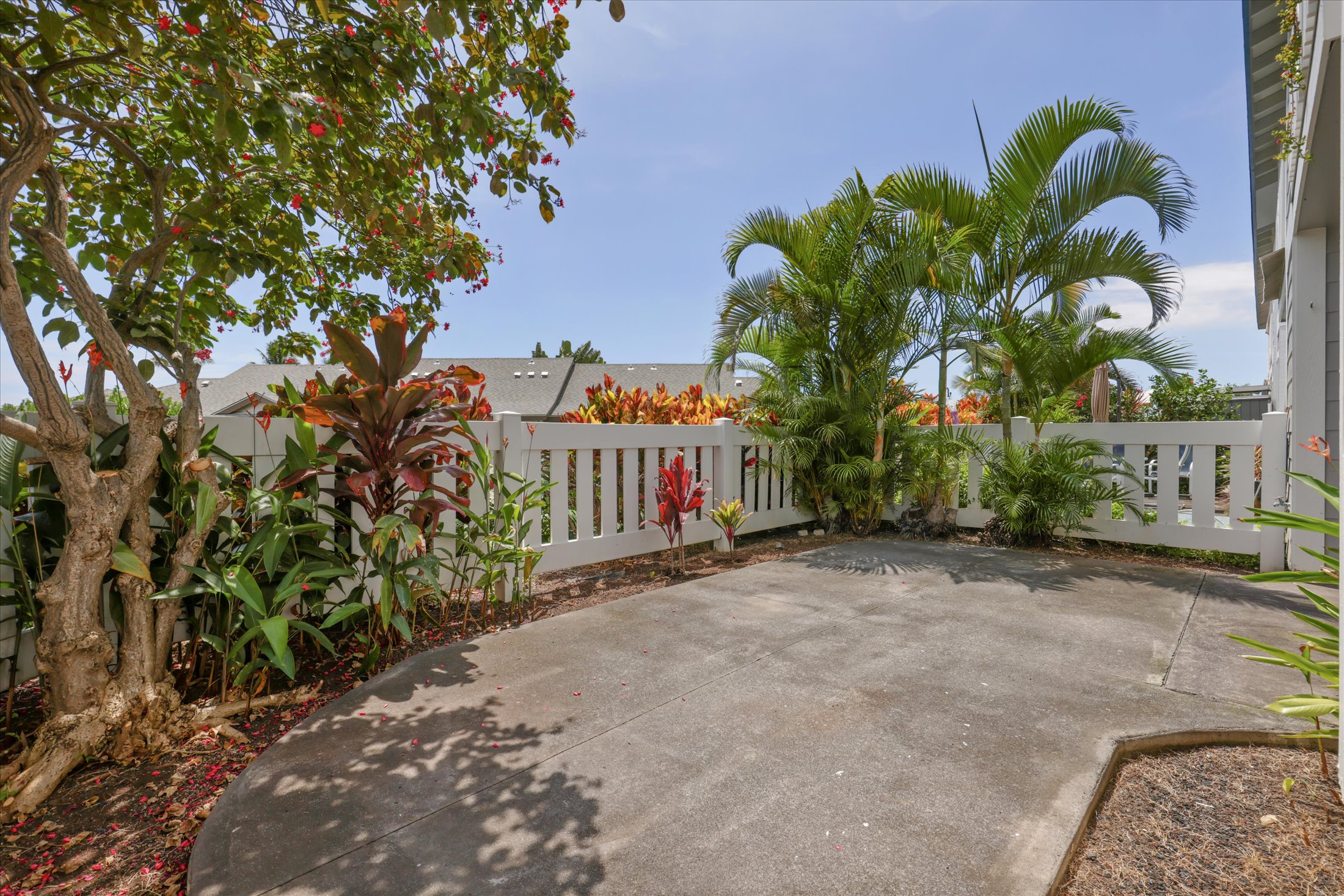 75-6081 Alii Dr Hh101 Property Photo 21