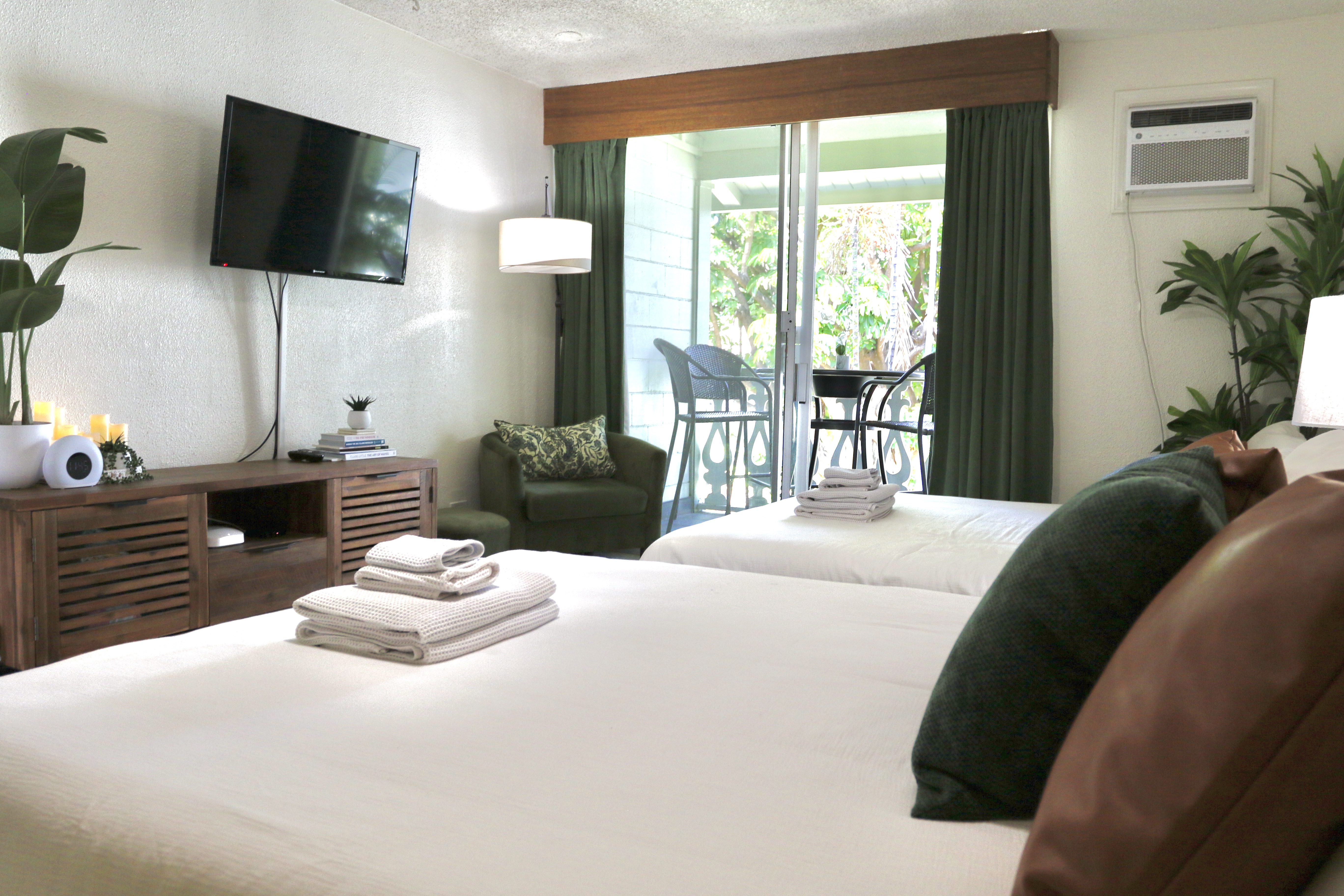 75-5776 Kona Islander Inn 201 Property Photo 2